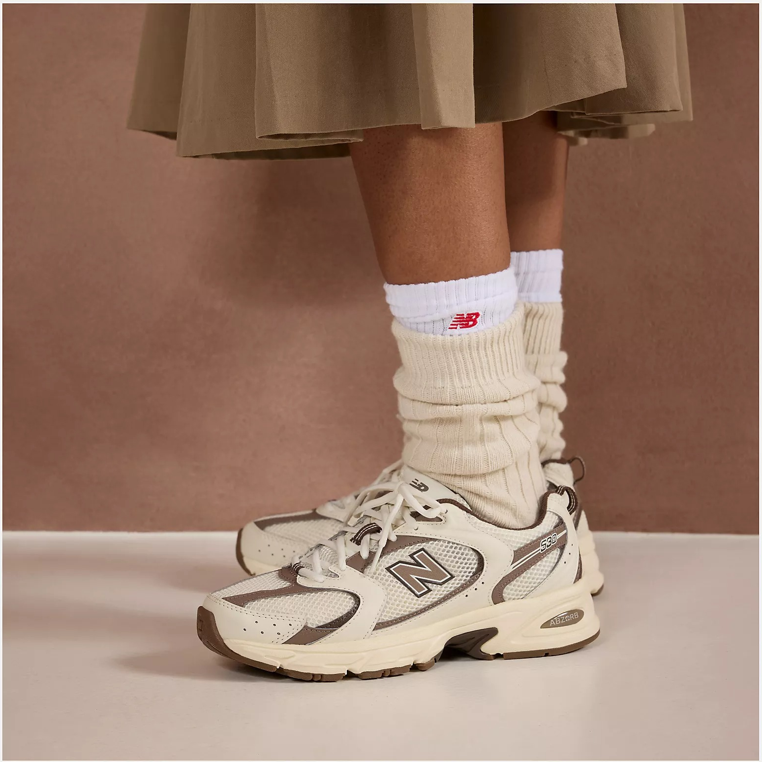 Кроссовки New Balance 530 MR530ASM 37 (4.5 US) бежево-коричневые фото 6