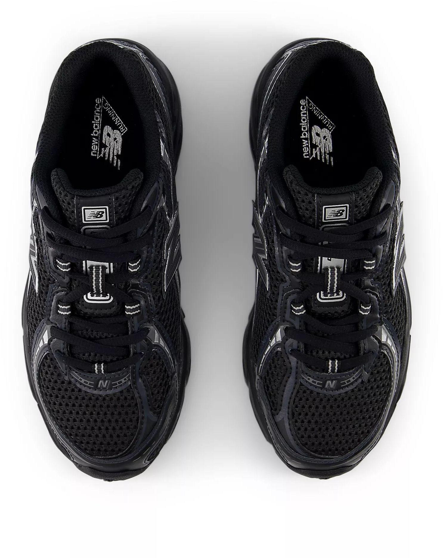 Кроссовки подростковые New Balance 740 GR740BM 35.5 (3.5 US) серебристо-черные фото 4