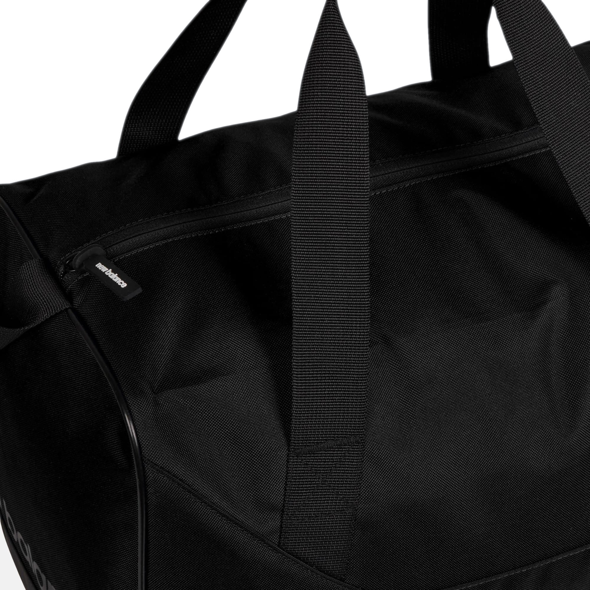 Сумка New Balance Duffel Essential LAB53516BK черная фото 