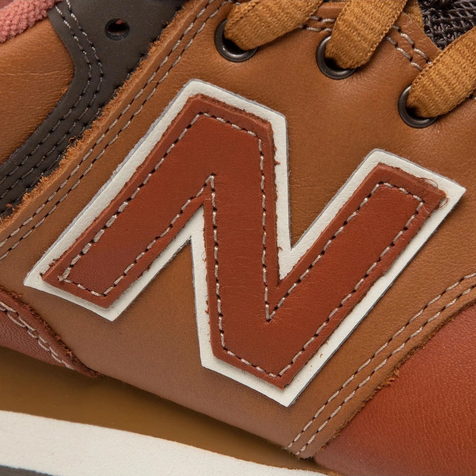 Кросівки чоловічі New Balance 574 ML574OMA 44.5 (10.5 US) коричневіфото