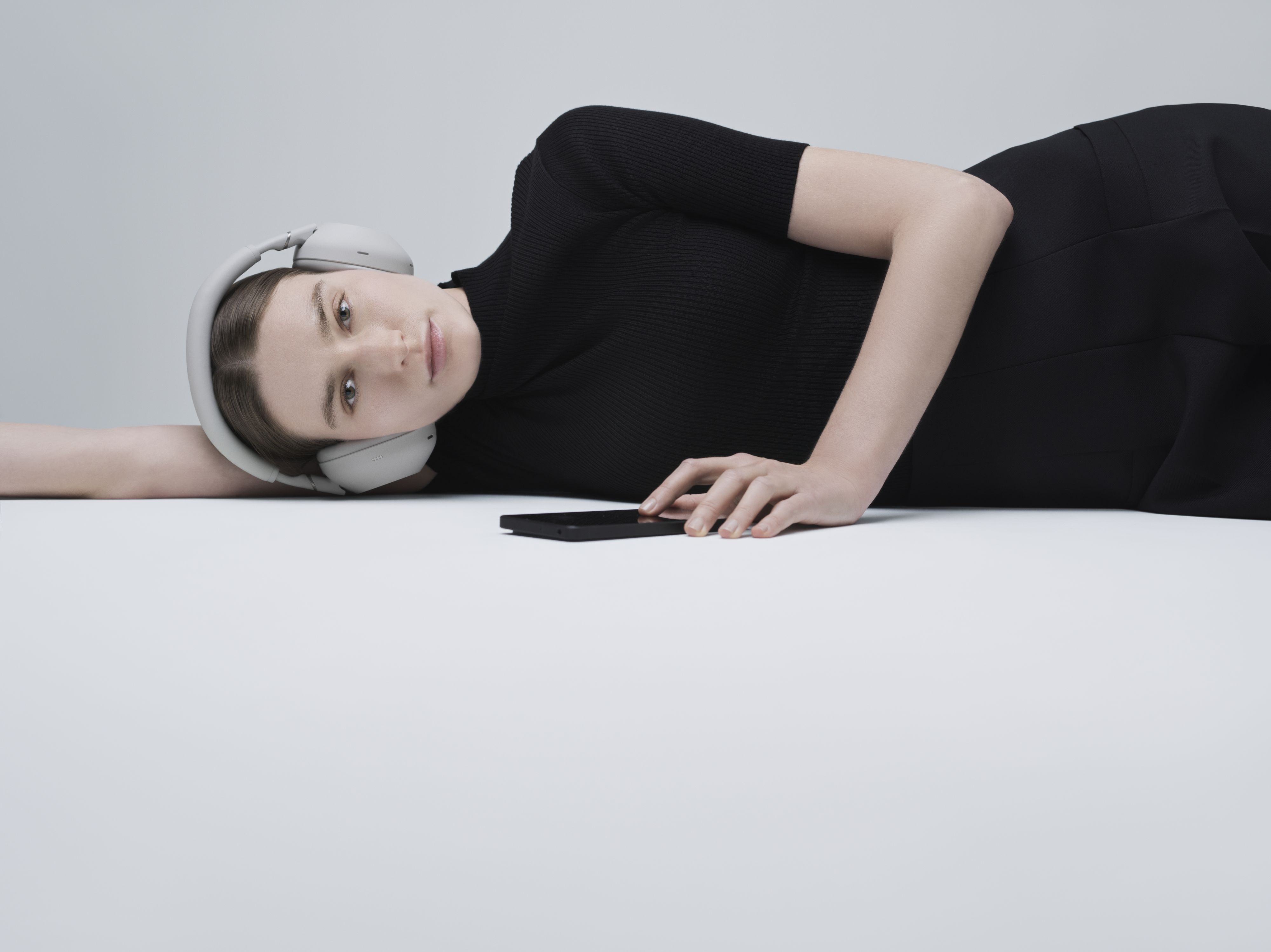 Навушники Sony WH-1000XM6 Platinum Silver (WH1000XM6S.E)фото11