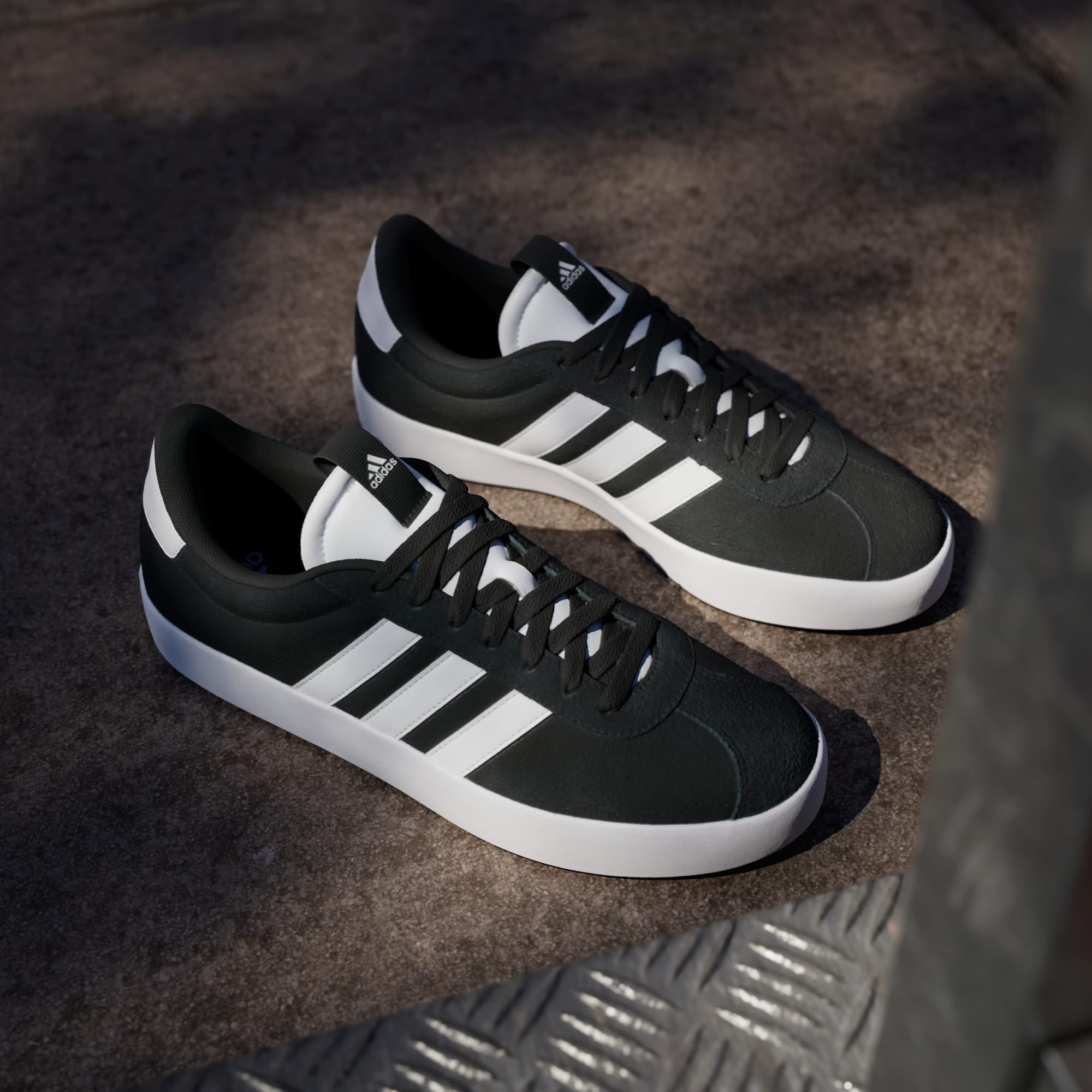 Кеды мужские Adidas Vl Court 3.0 ID6278 40 (6.5 UK) черные фото 
