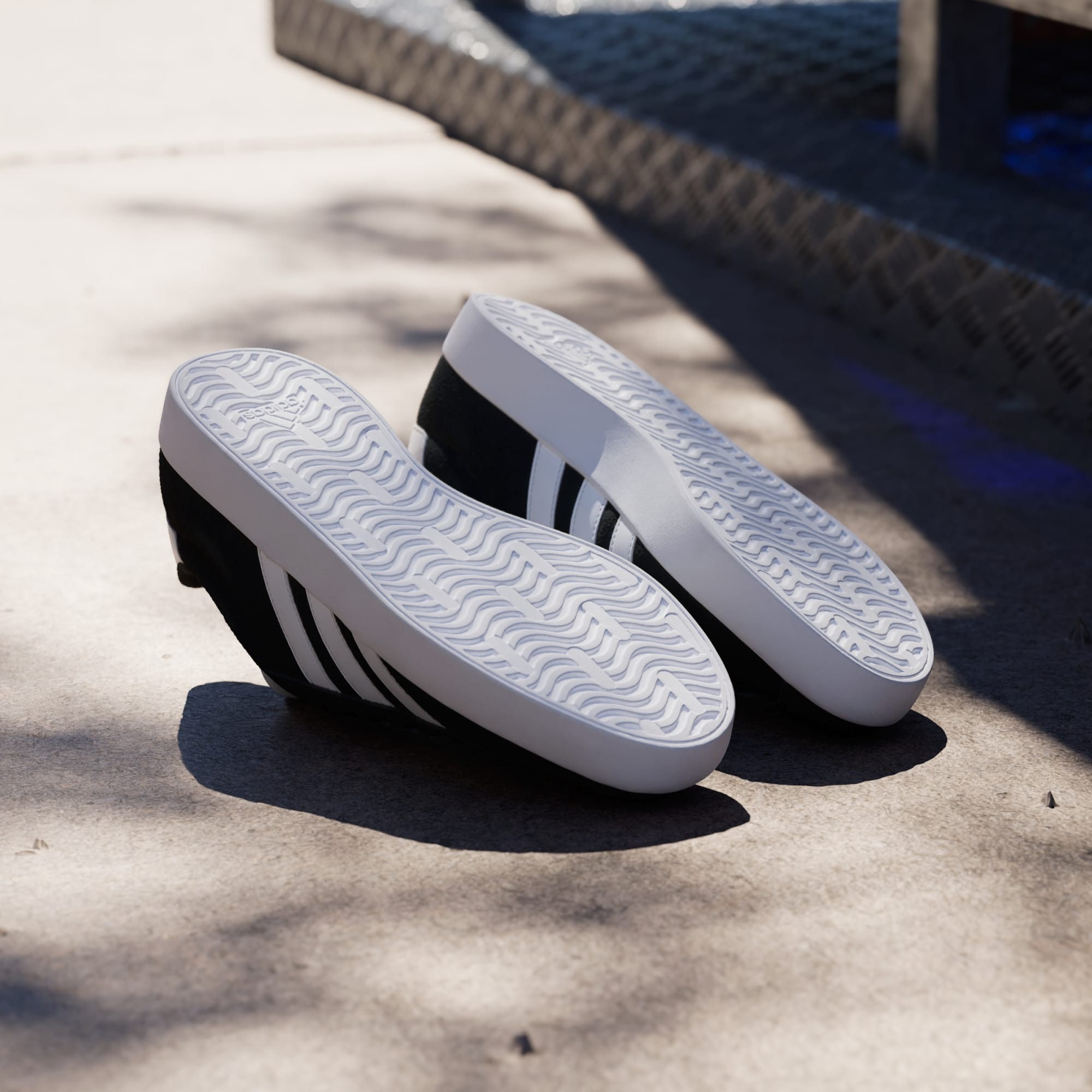 Кеди чоловічі Adidas Vl Court 3.0 ID6278 42 (8 UK) чорніфото