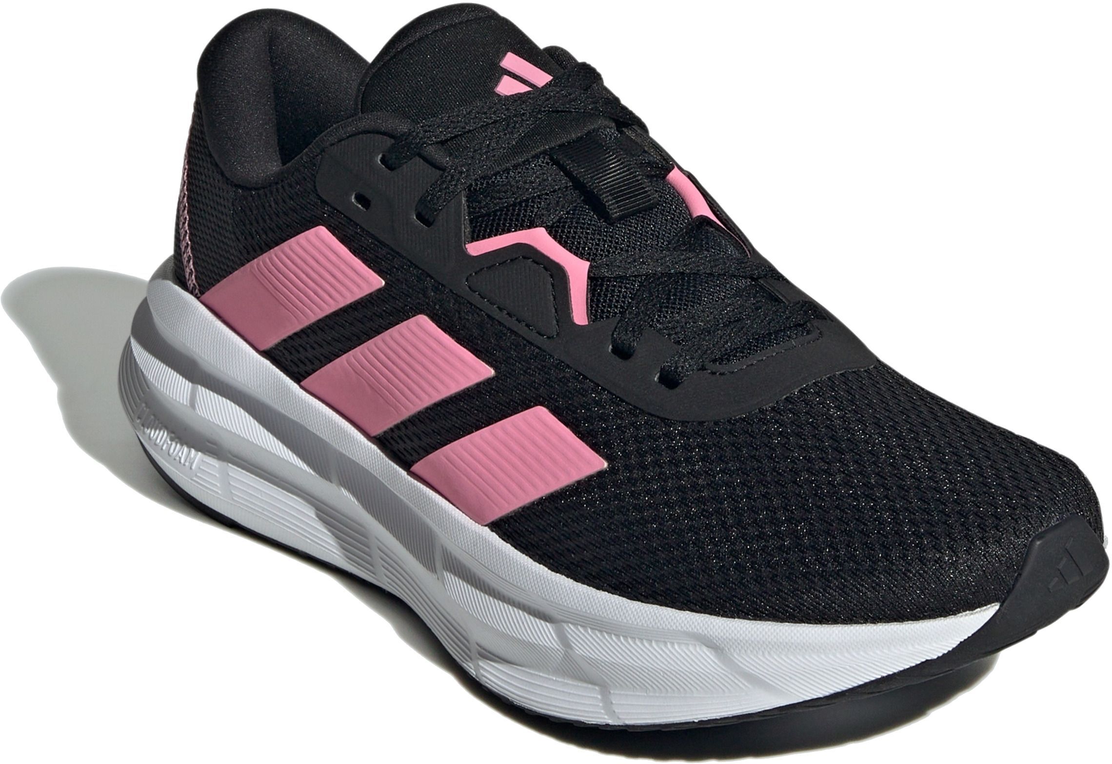 Кроссовки женские Adidas Galaxy 7 W ID8763 40 2/3 (7 UK) черные фото 