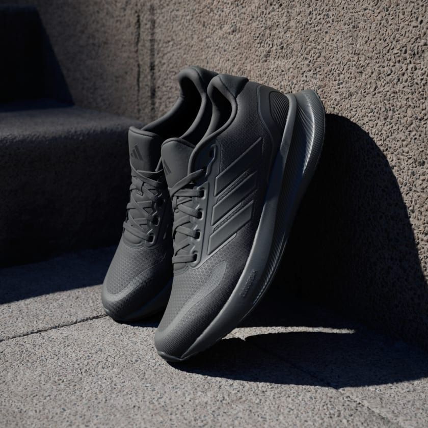 Кроссовки женские Adidas Runfalcon 5 W IE8828 36 (3.5 UK) черные фото 6