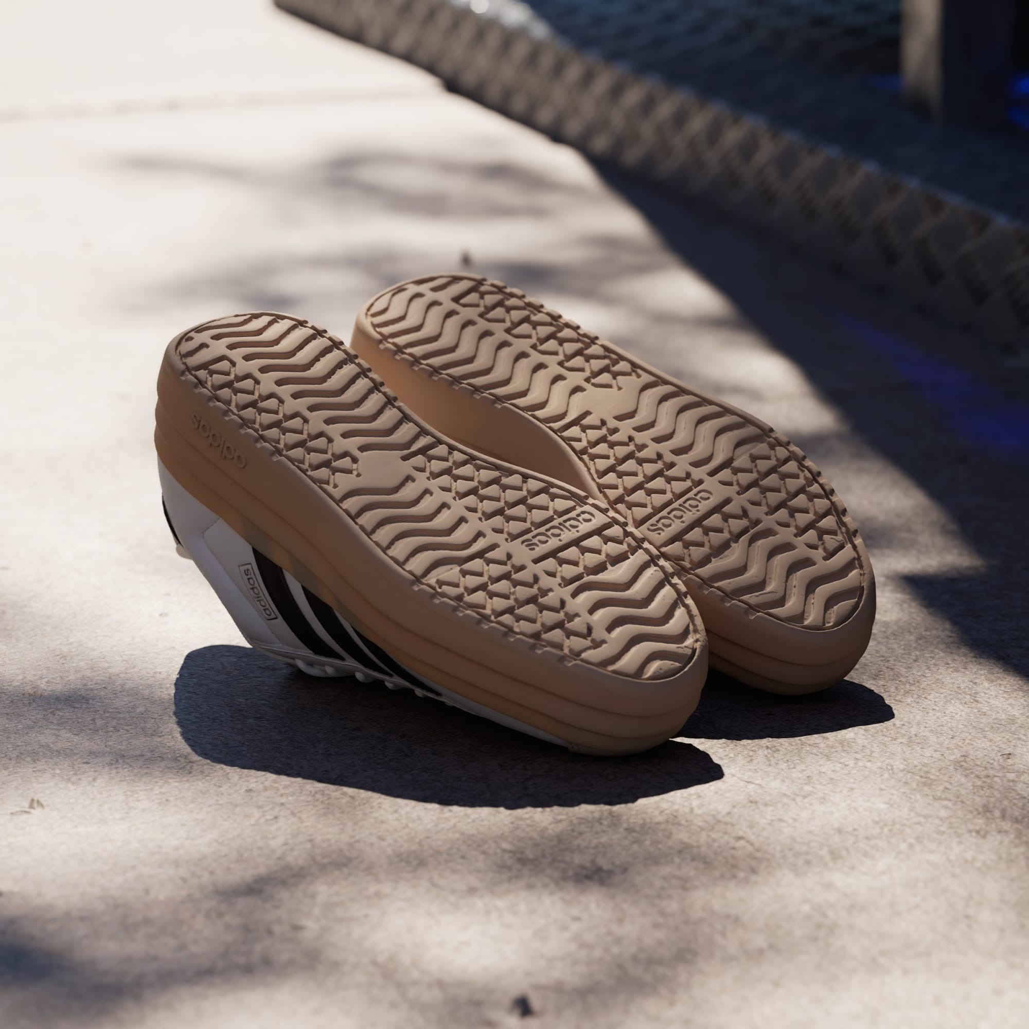 Кеды женские Adidas VL Court Bold IH3083 36 (3.5 UK) белые фото 16