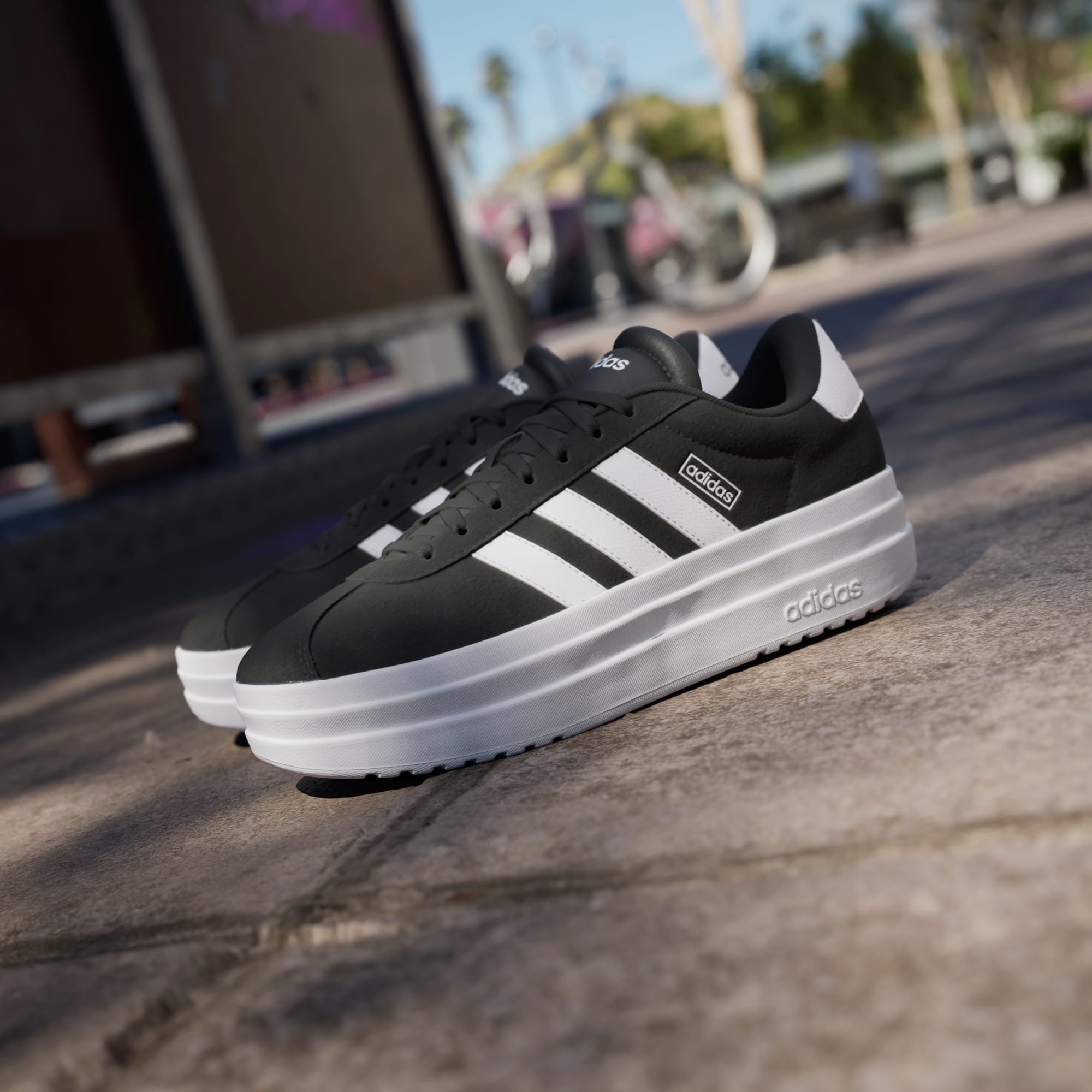 Кеди жіночі Adidas VL Court Bold IH9995 36 (3.5 UK) чорніфото11