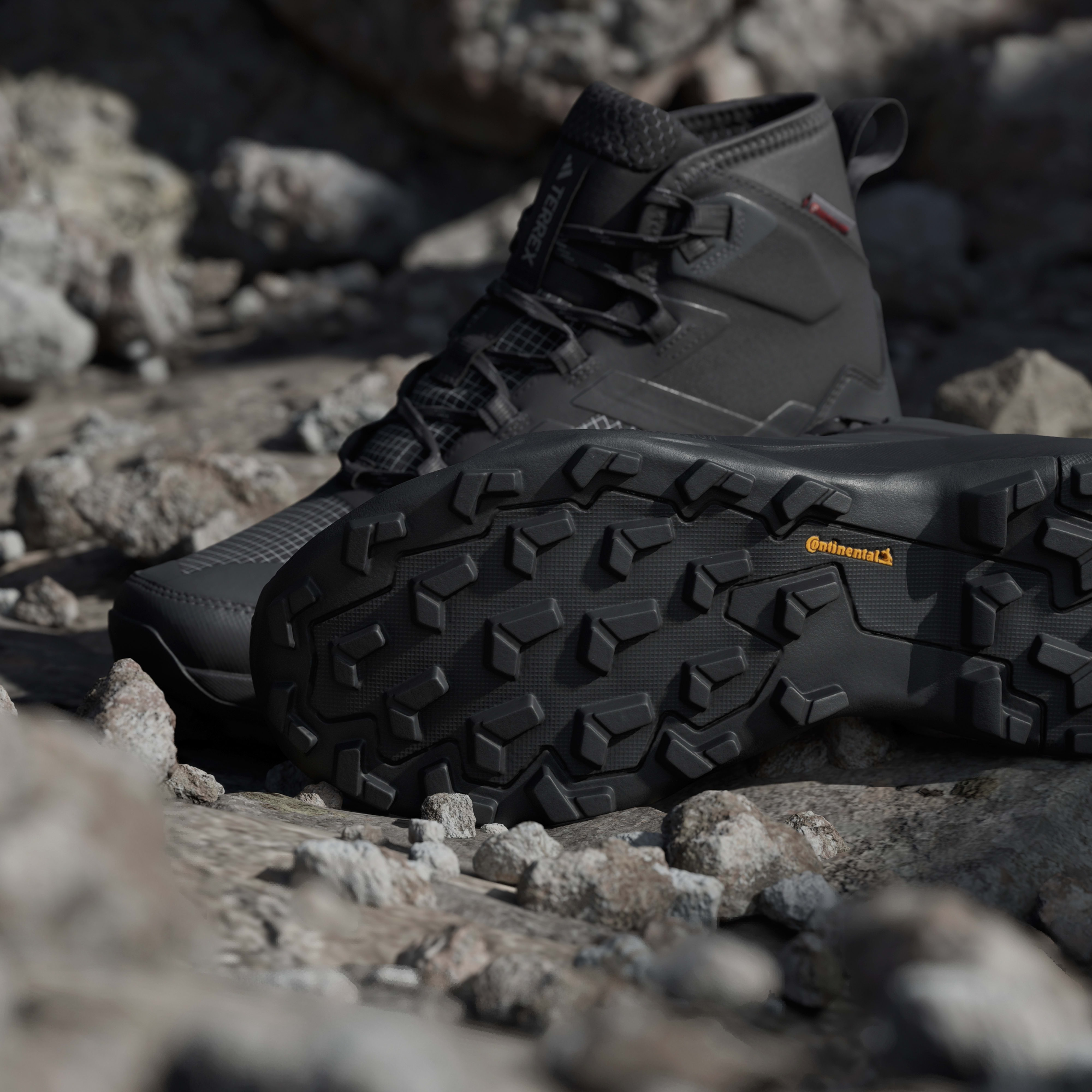 Ботинки мужские Adidas Skychaser AX5 Mid GTX Clima JQ2205 40 (6.5 UK) черные фото 17