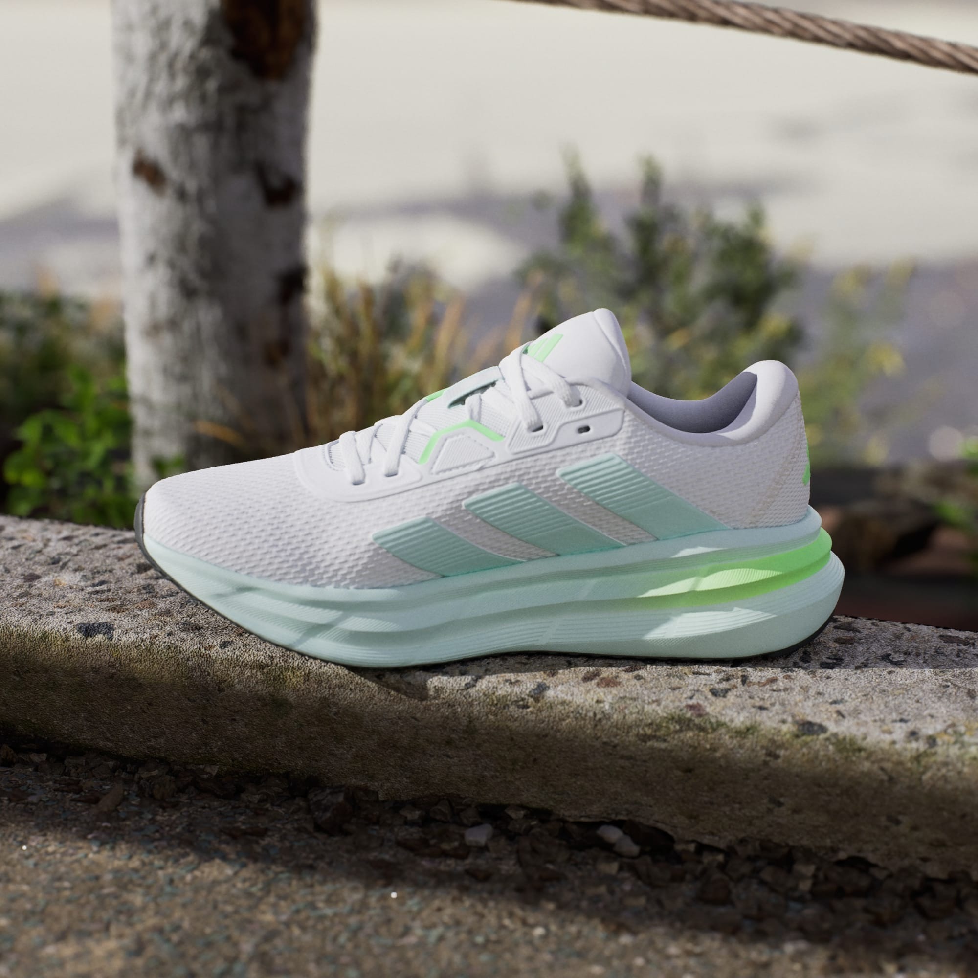 Кроссовки женские Adidas Galaxy 7 W JQ2610 36 (3.5 UK) белые фото 10