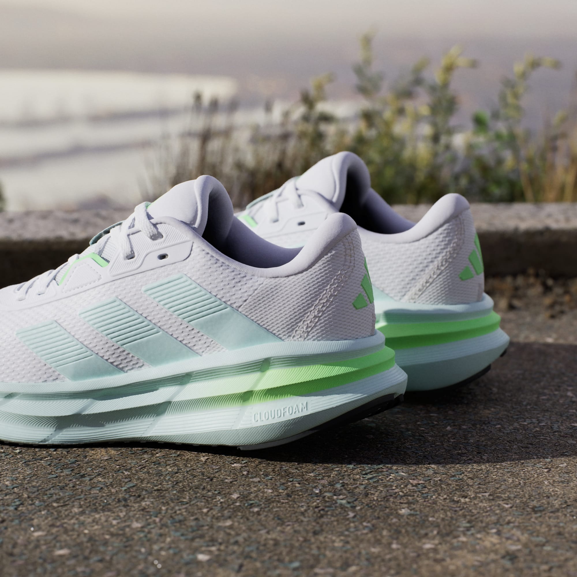 Кроссовки женские Adidas Galaxy 7 W JQ2610 36 (3.5 UK) белые фото 15