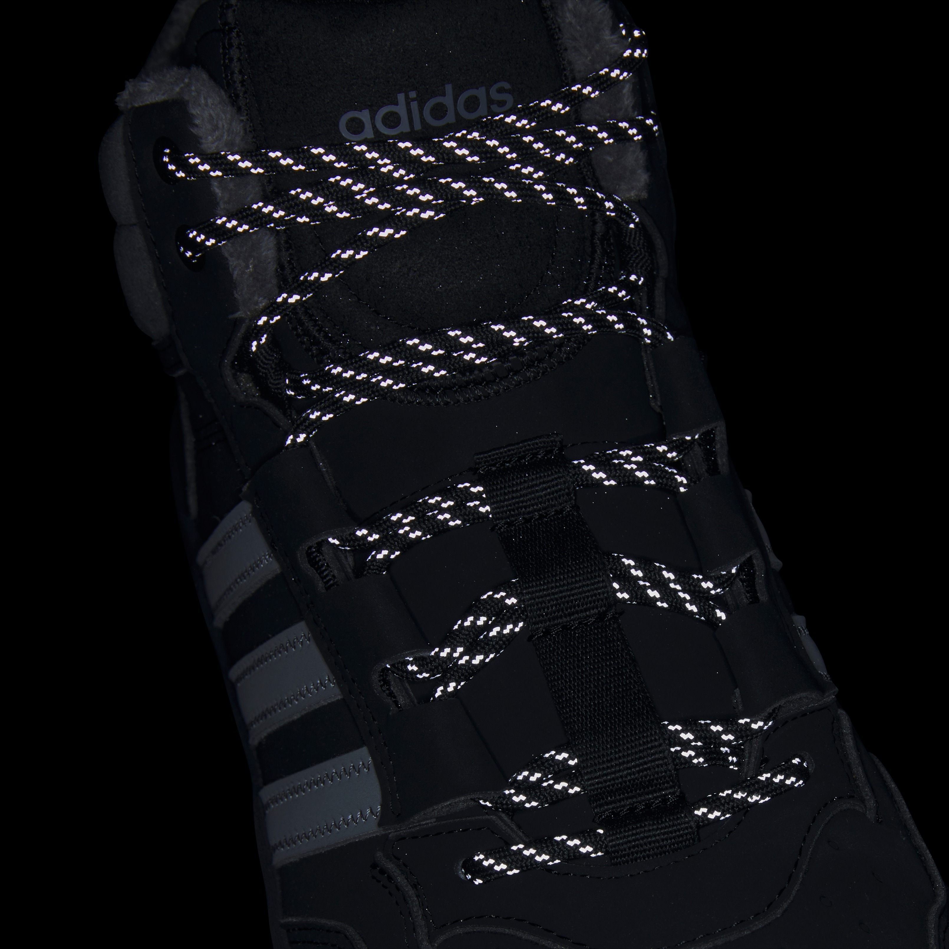 Ботинки Adidas Hoops 4.0 Mid Winterized JQ5361 38 (5 UK) черные фото9