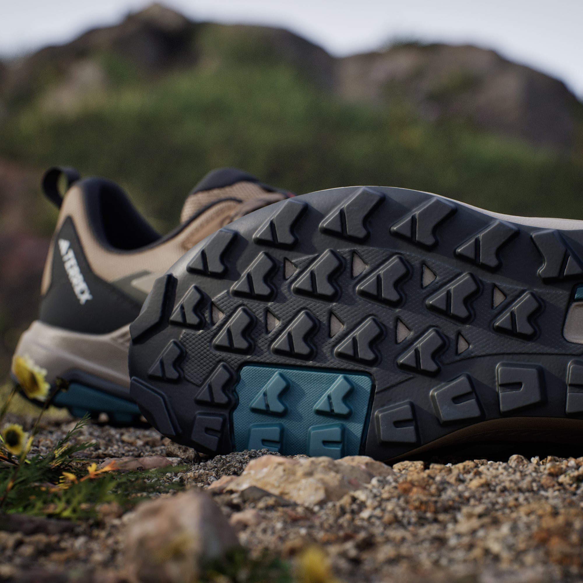 Кроссовки мужские Adidas Terrex Anylander JQ9953 40 (6.5 UK) коричневые фото 16