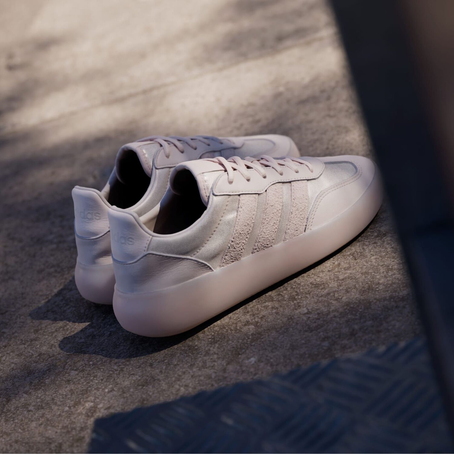 Кеды женские Adidas Barreda Decode JR1222 36 (3.5 UK) розовые фото