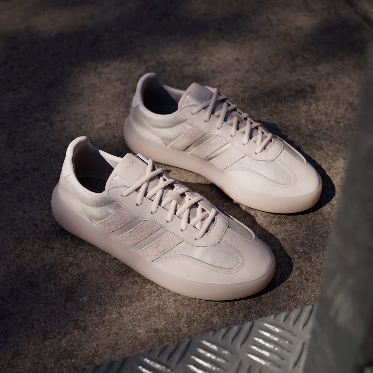 Кеды женские Adidas Barreda Decode JR1222 36 (3.5 UK) розовые фото