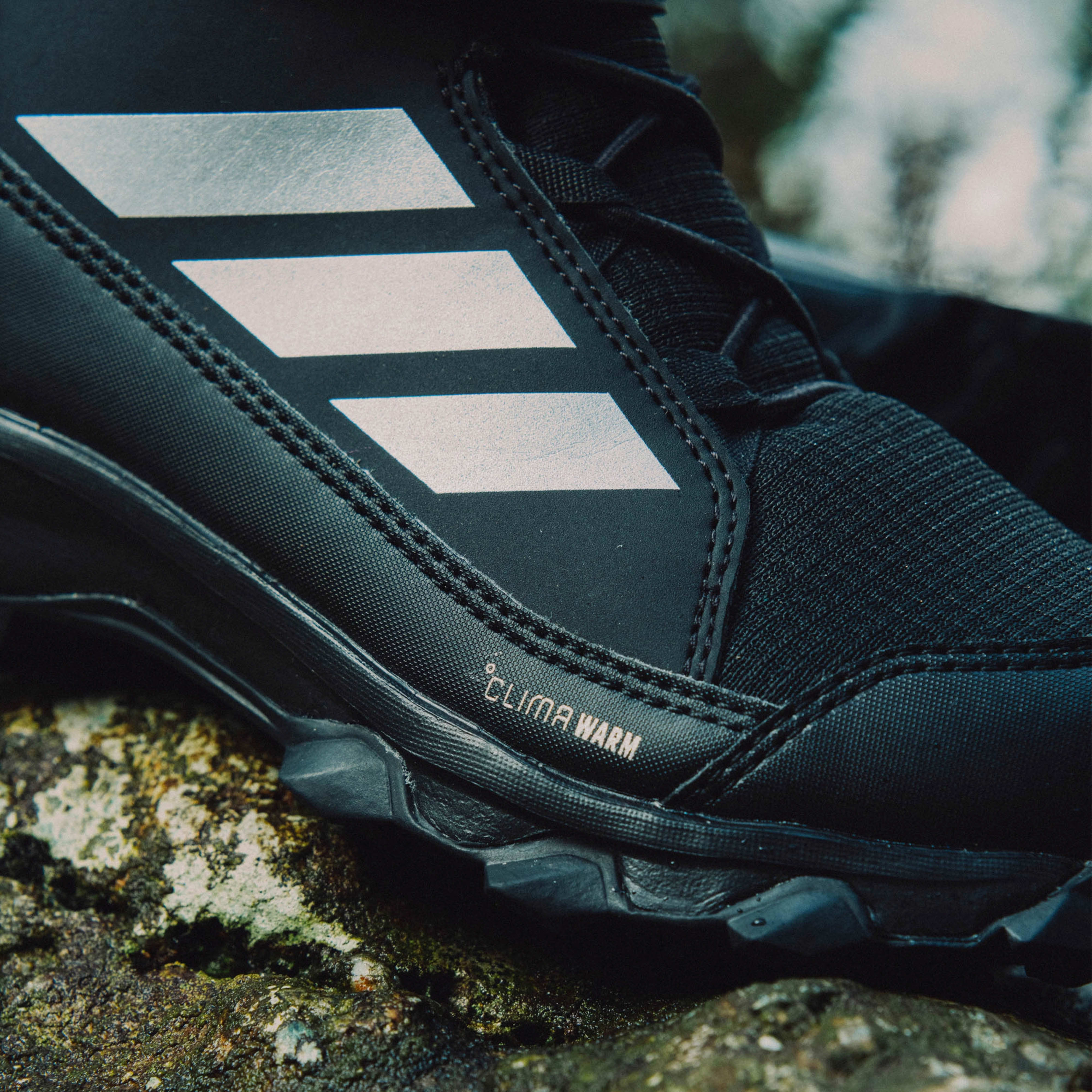 Ботинки детские Adidas Terrex Snow CW K JR4188 28 (10К UK) черные фото 13