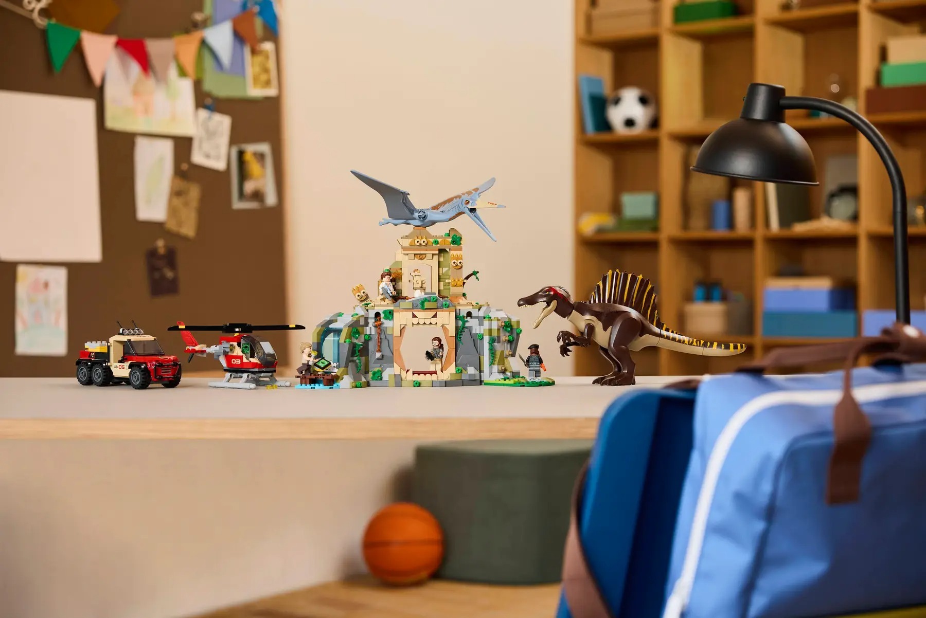 LEGO 76976 Jurassic World Воздушная мисия со спинозавром и кетцалькоатлем фото 10