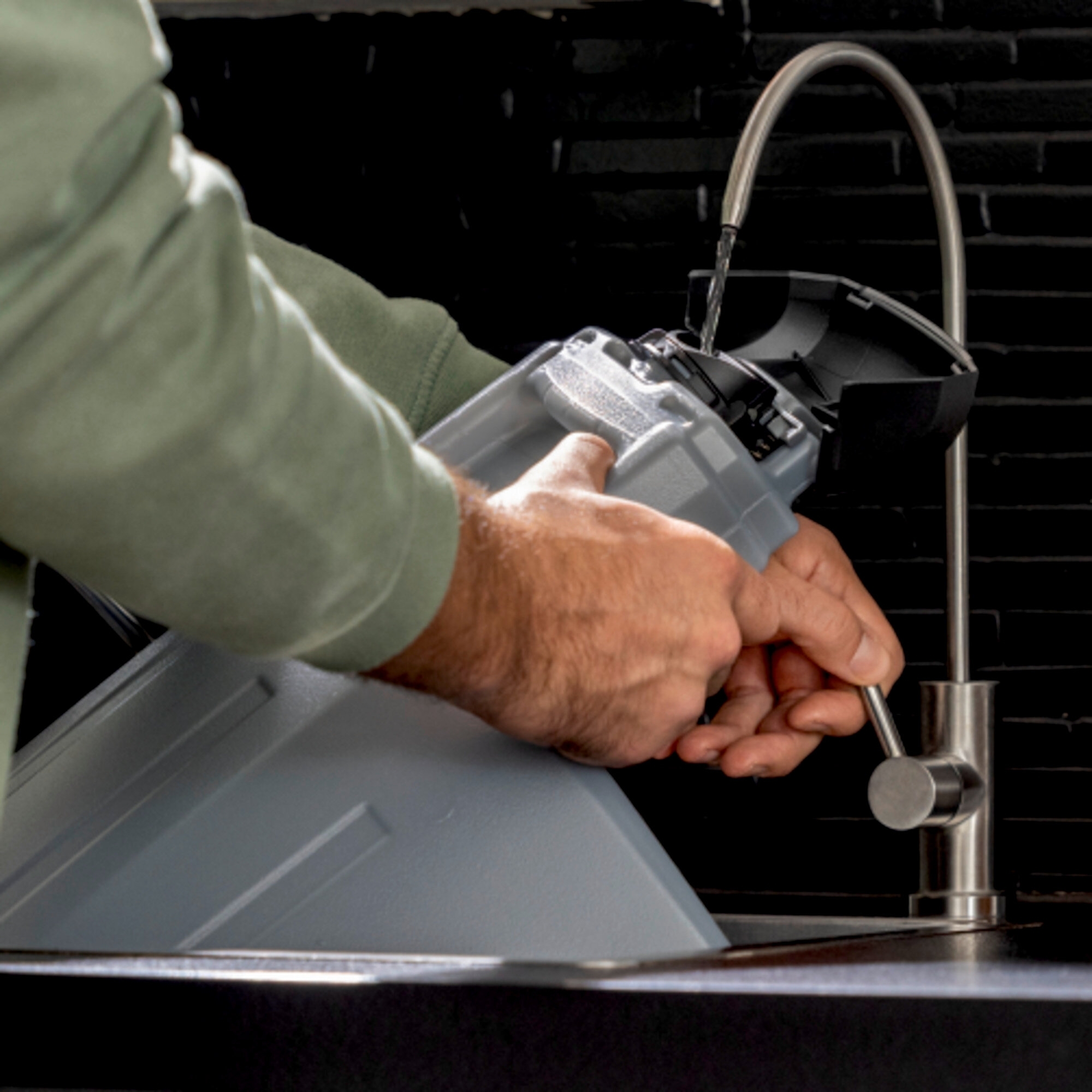 Пылесос моющий Karcher SE 4 (1.081-150.0) фото 10