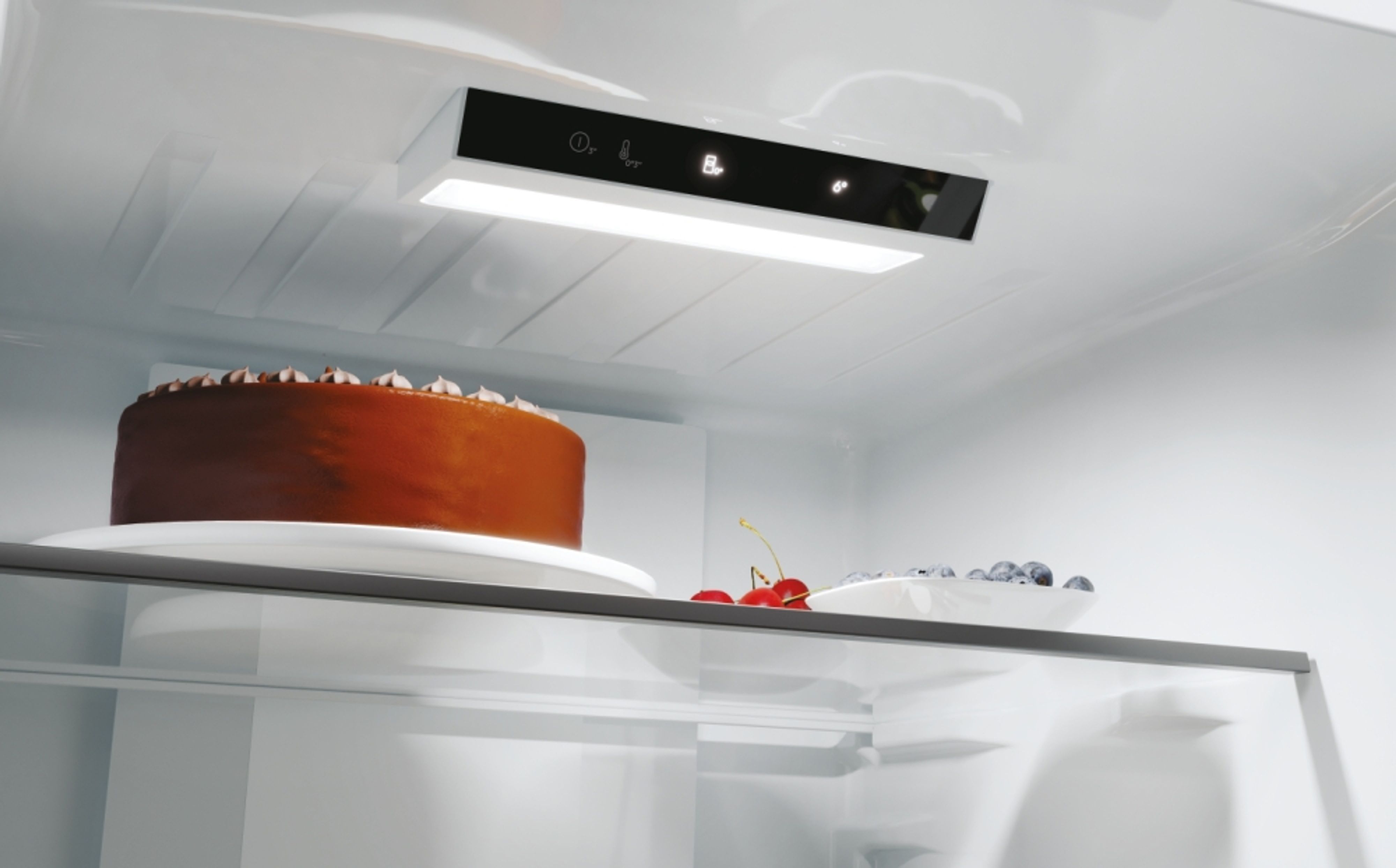 Холодильник Candy ECN2CQTEB186фото