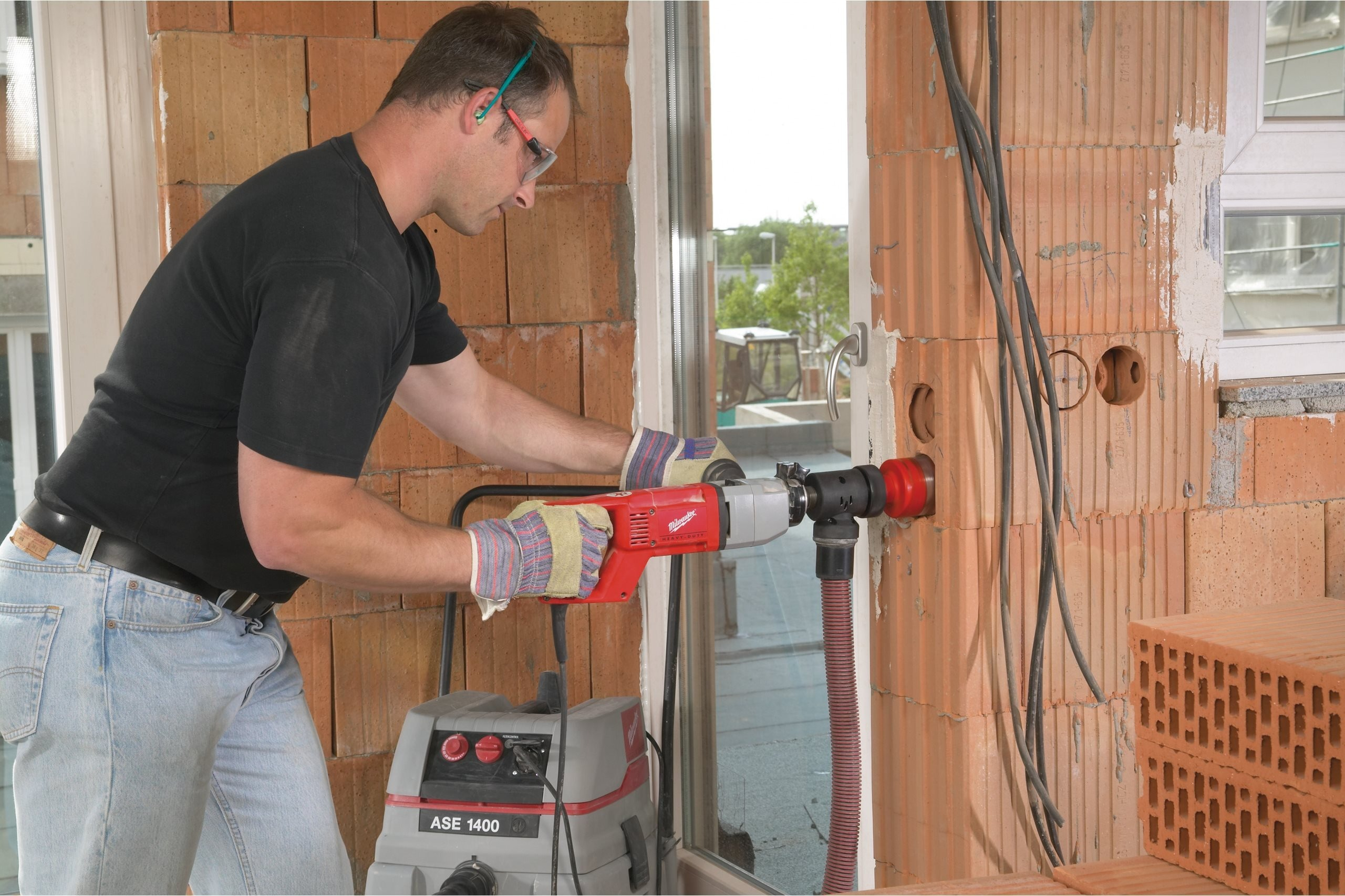 Дриль ударний Milwaukee DD2-160XE 1500Вт (4933368690)фото