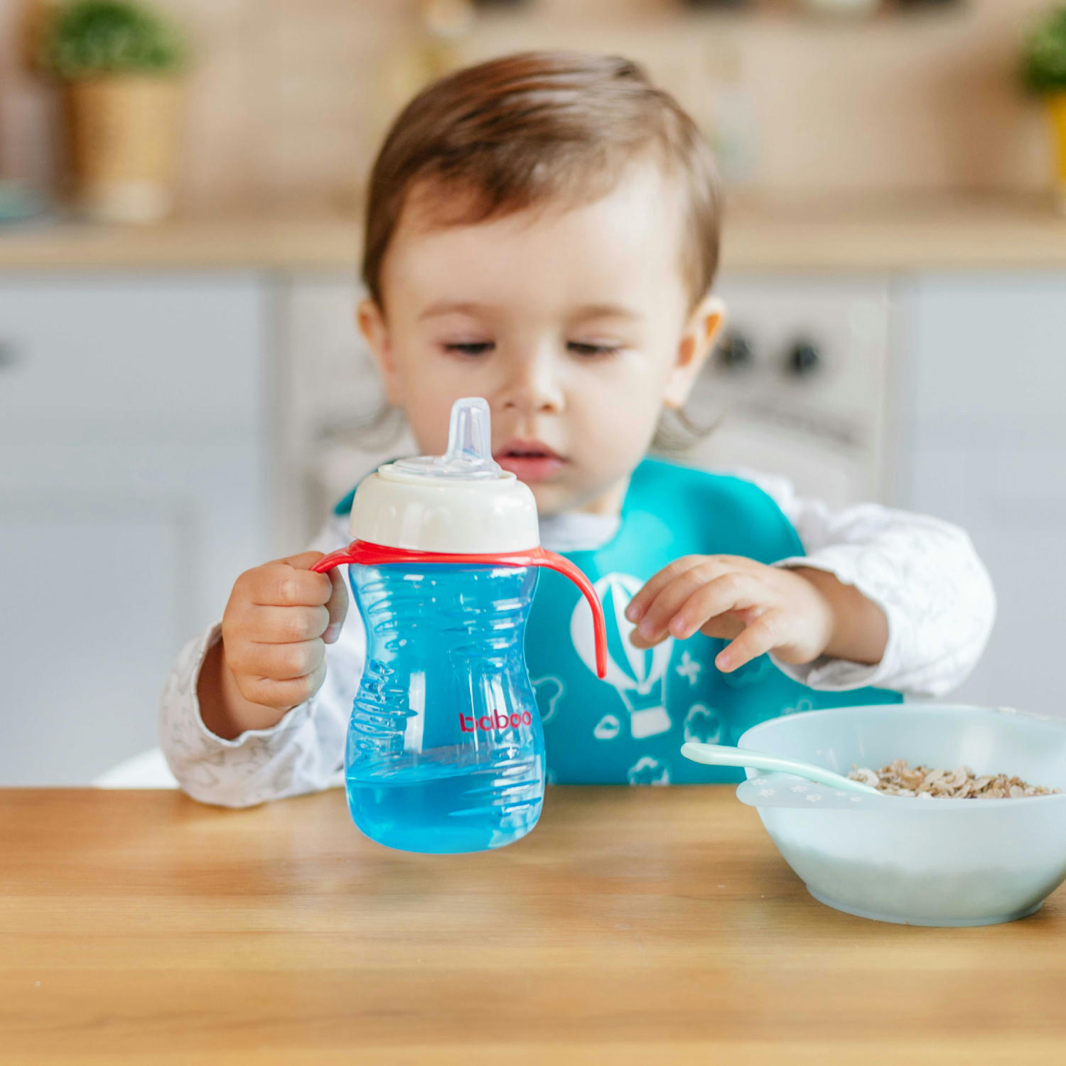 Чашка непроливайка BABOO із силіконовим носиком, 260 мл, синя, 6+ міс (8-125)фото
