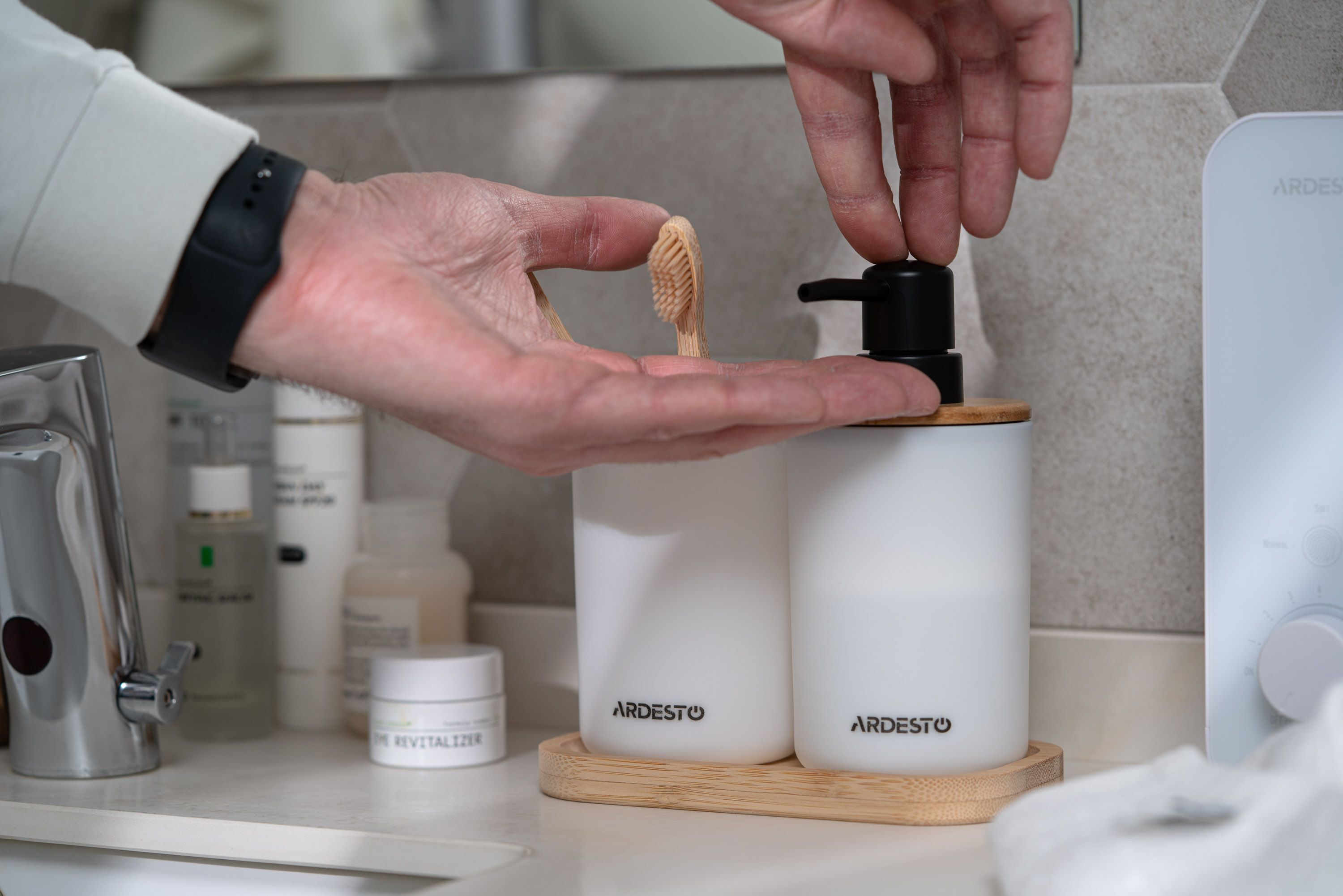 Набор для ванной комнаты ARDESTO Minimalism 360мл, 3 предмета, белый (ARHB3110WB) фото 6