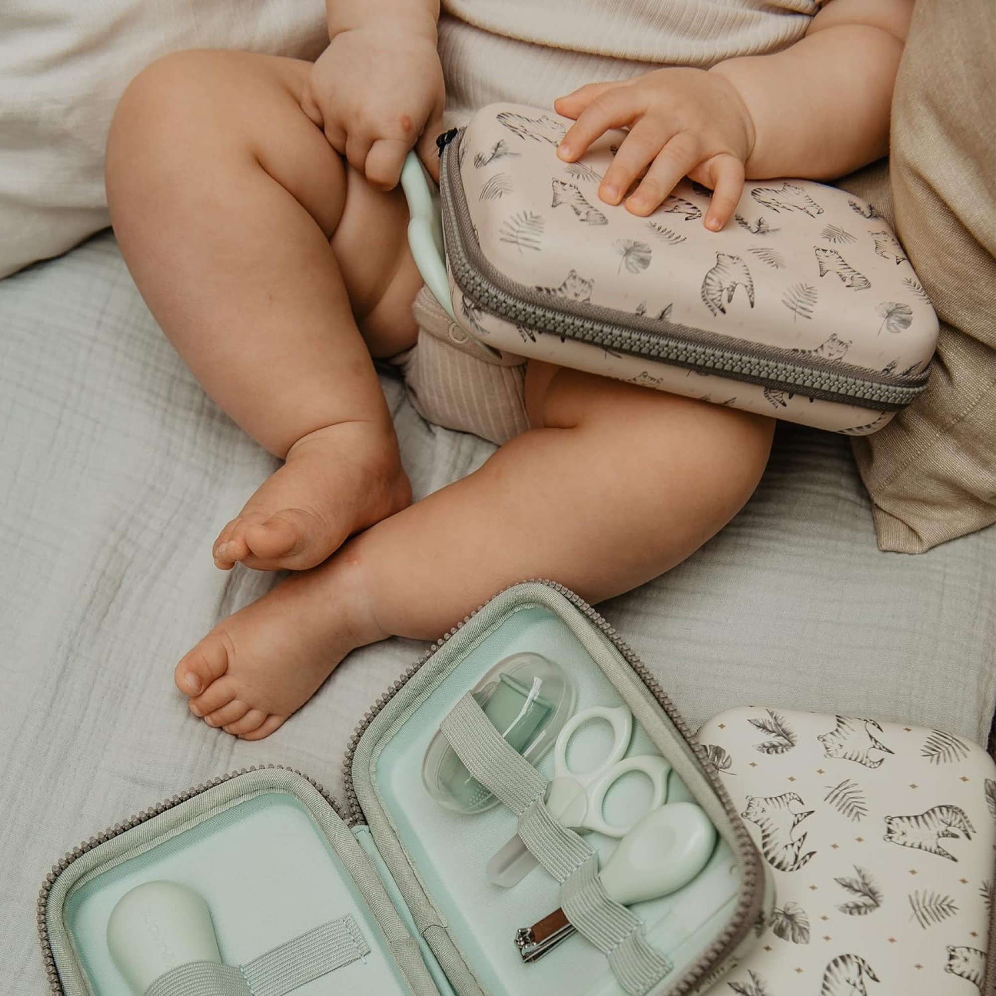 Набор по уходу Suavinex серый (401545) фото 10