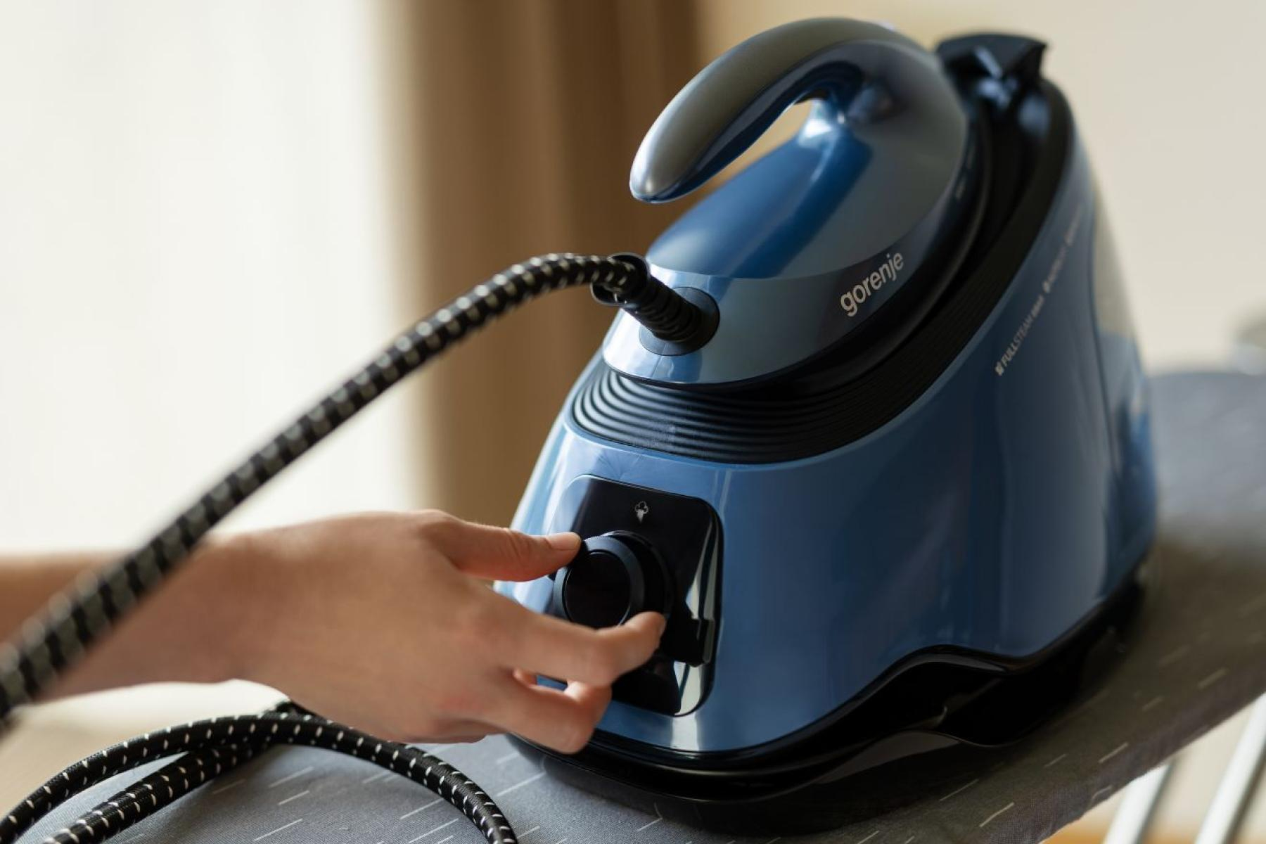 Утюг с парогенератором Gorenje SGD3000BBK фото 11