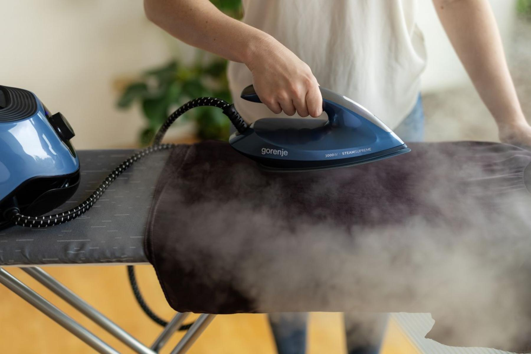 Утюг с парогенератором Gorenje SGD3000BBK фото 16