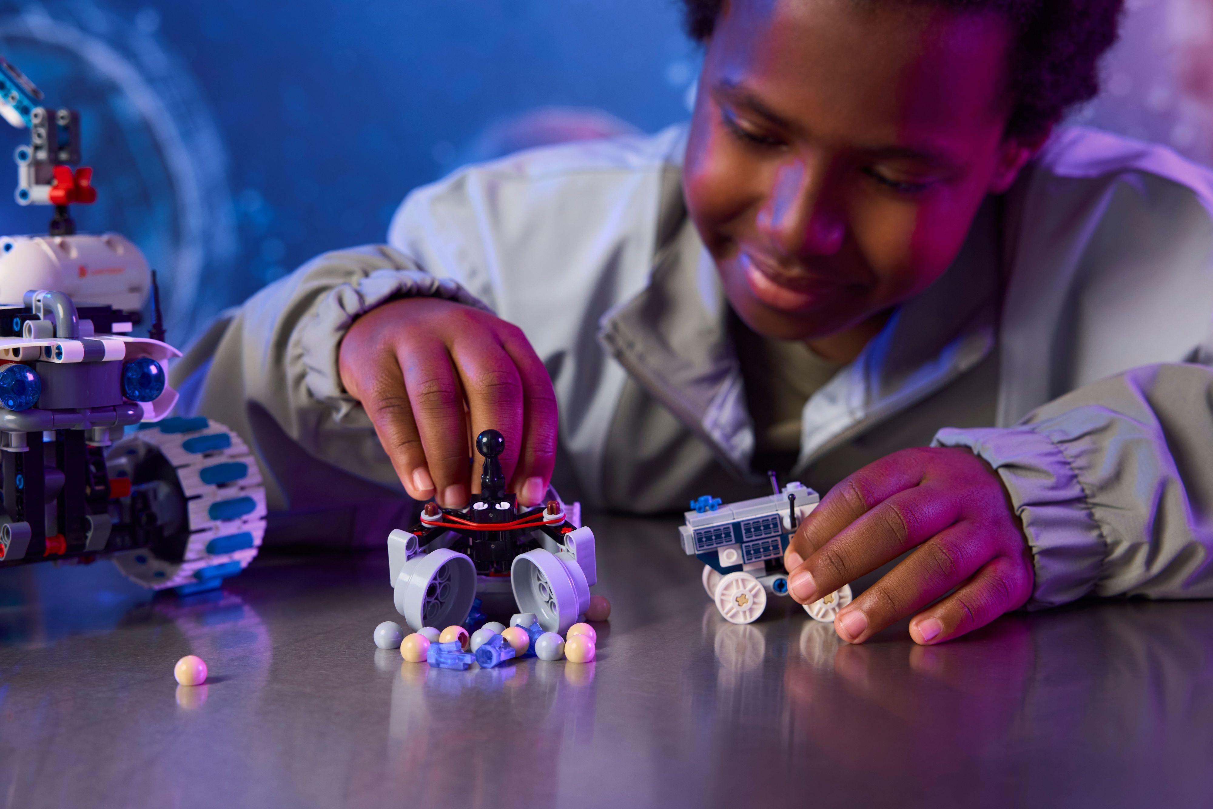 LEGO 42211 Technic Місяцехід Lunar Outpost. Космічний корабльфото6