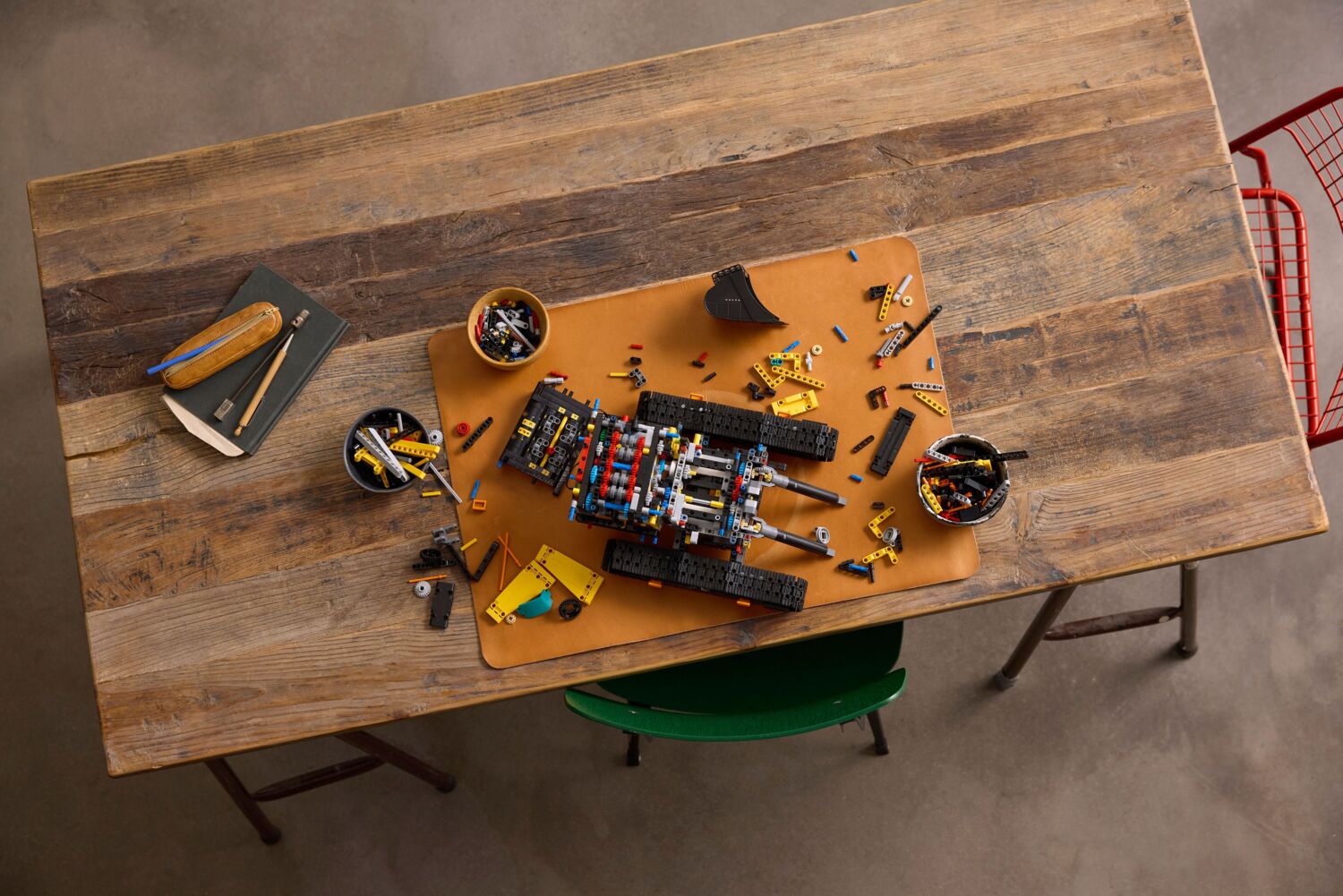 LEGO 42215 Technic Екскаватор Volvo EC500 Hybridфото