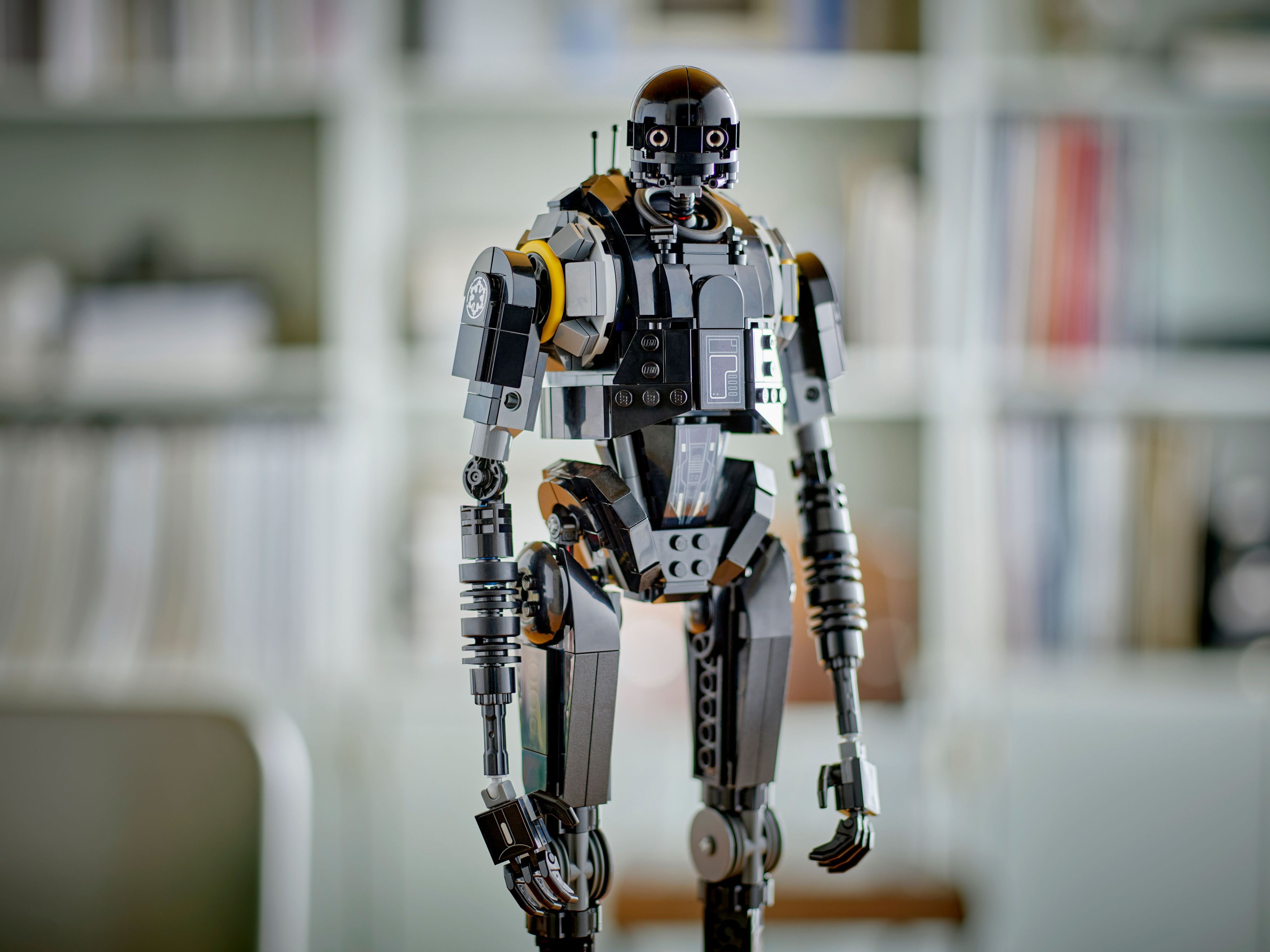 LEGO 75434 Star Wars Дроид-охранник K-2SO фото 8