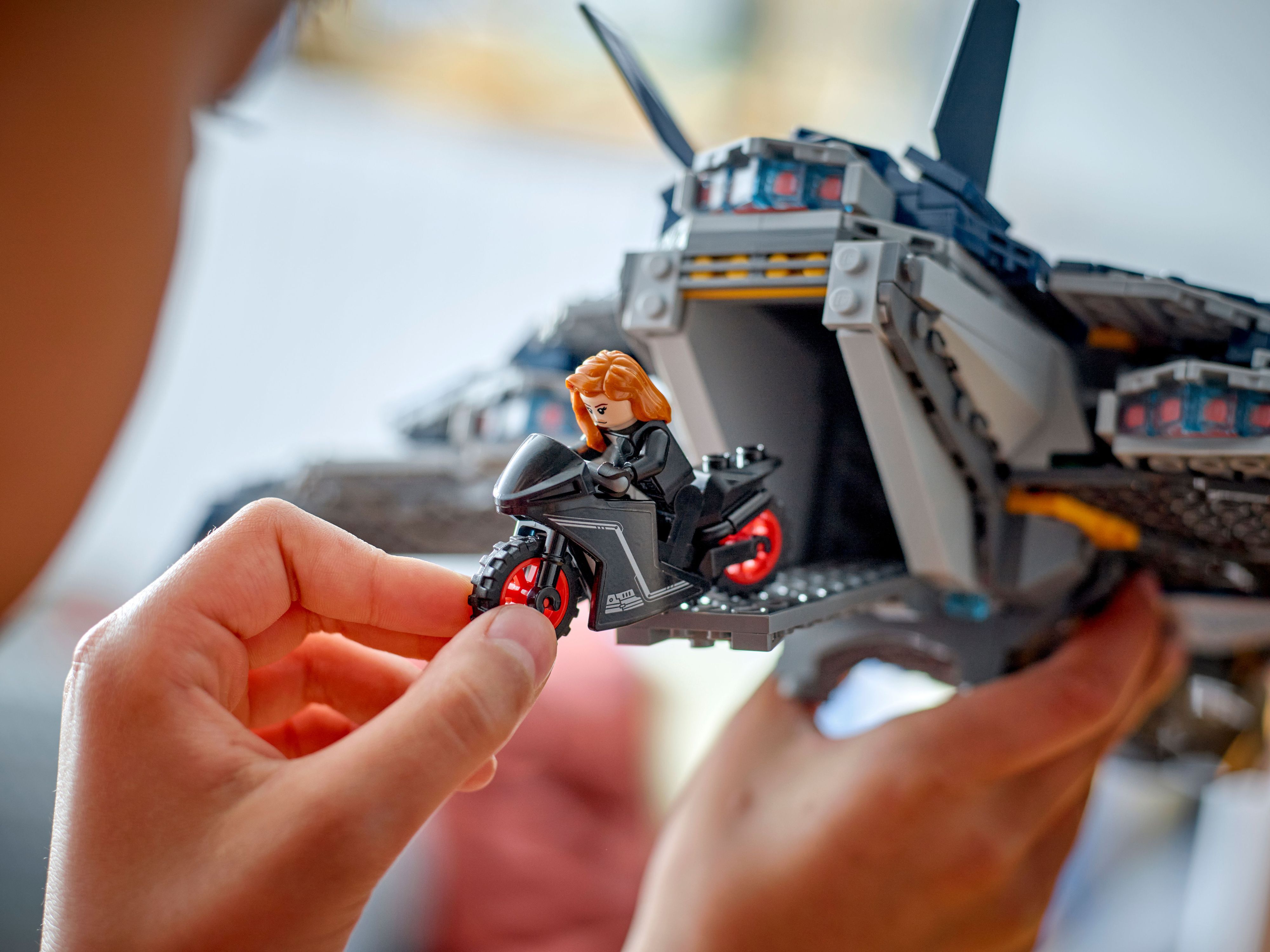 LEGO 76325 Super Heroes Мстители: Эра Альтрона Квинджет фото 6