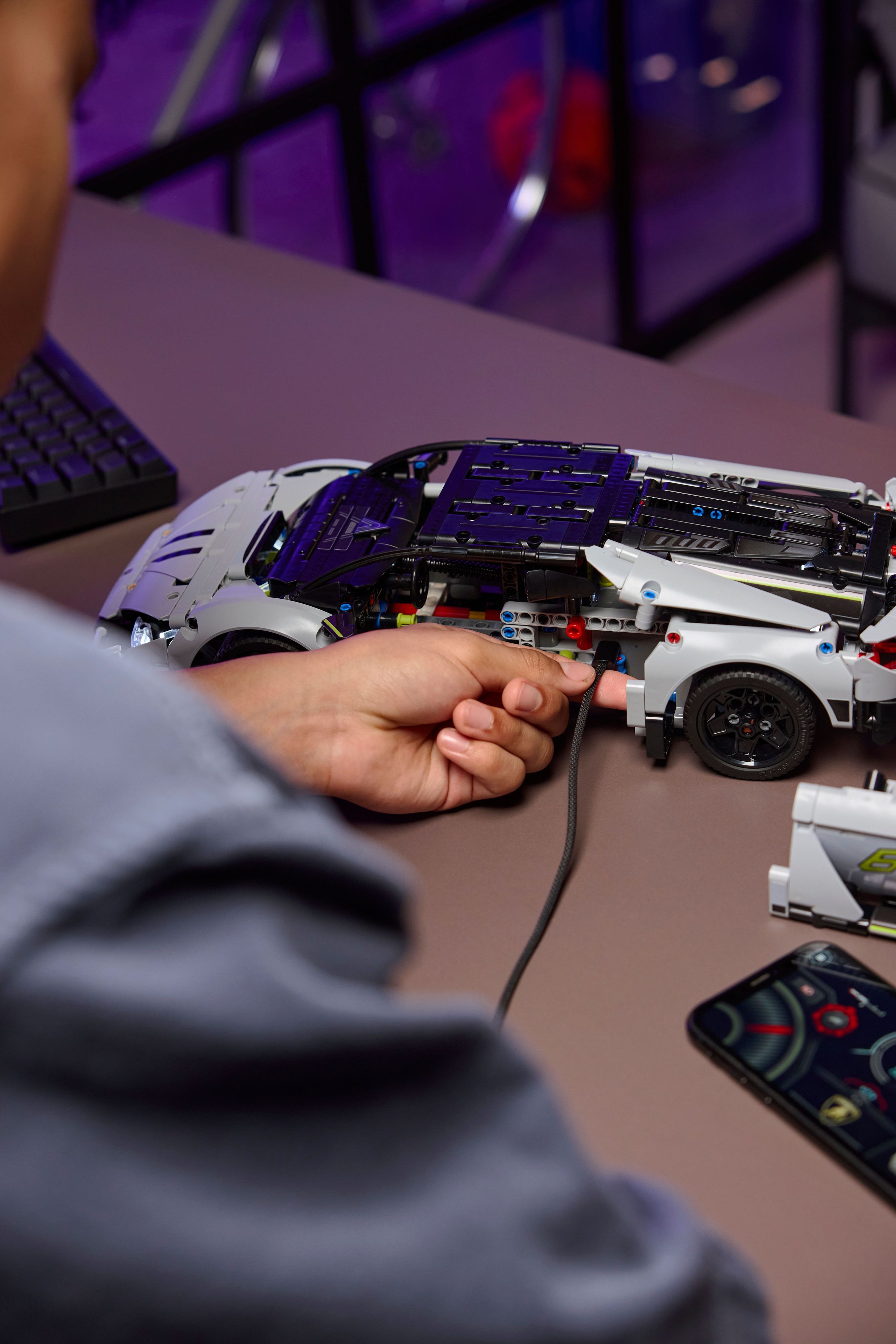 LEGO 42214 Technic Суперкар Lamborghini Revueltoфото7