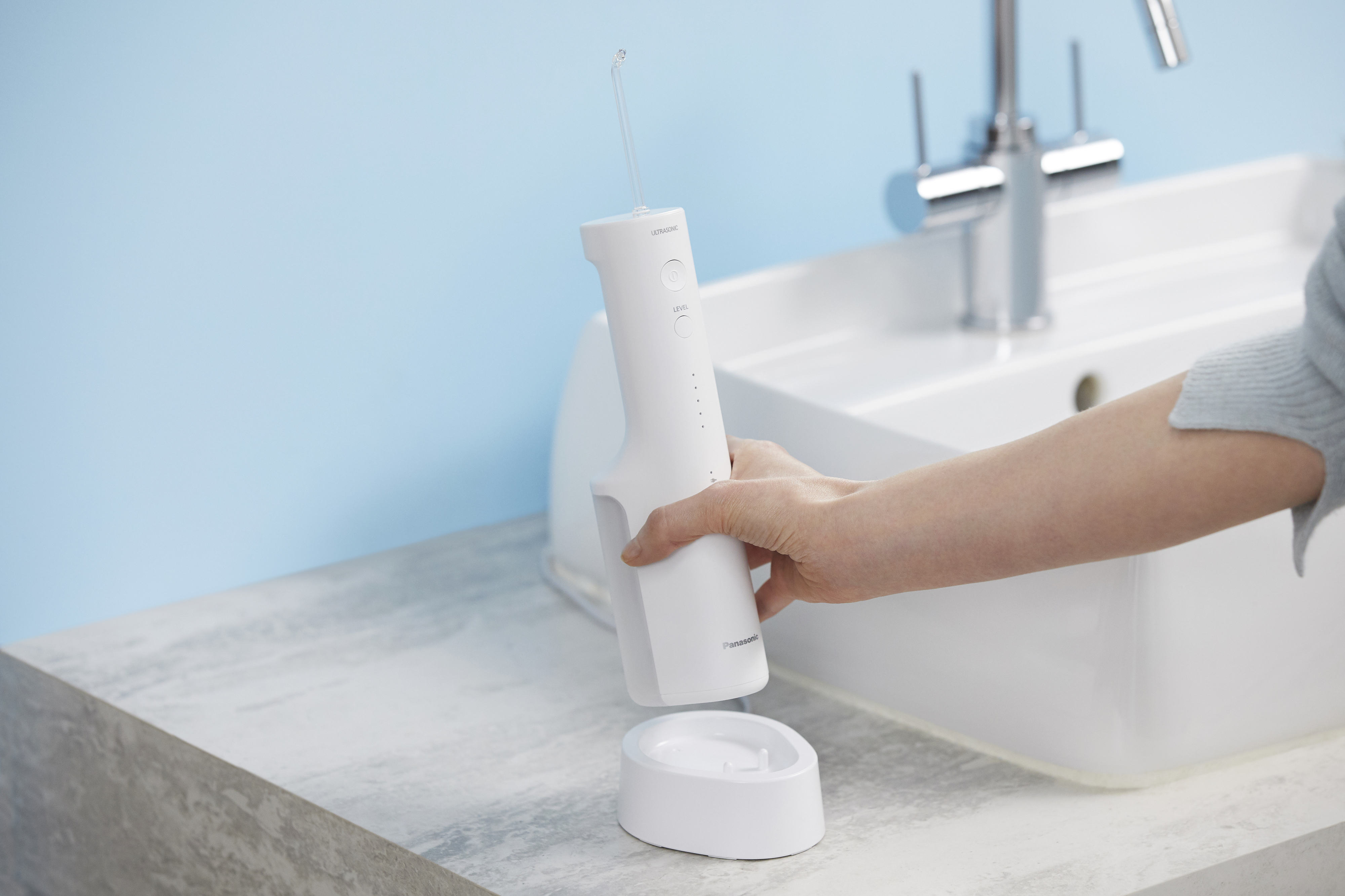 Ирригатор Panasonic EW-DJ66-W321 фото 15