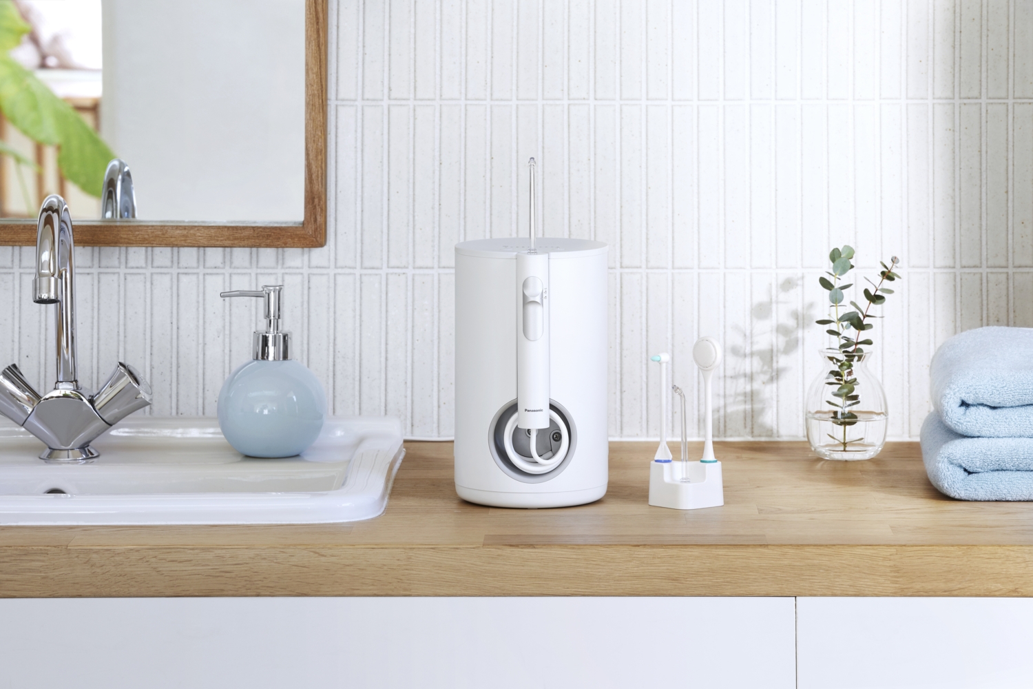 Ирригатор Panasonic EW1614W520 фото