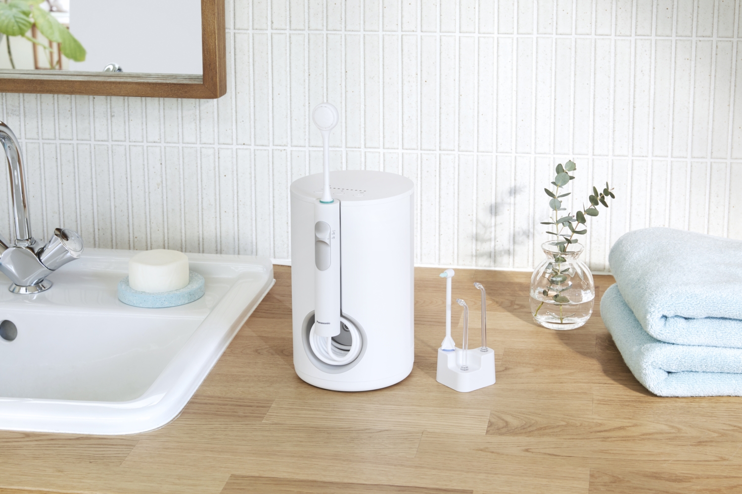 Ирригатор Panasonic EW1614W520 фото