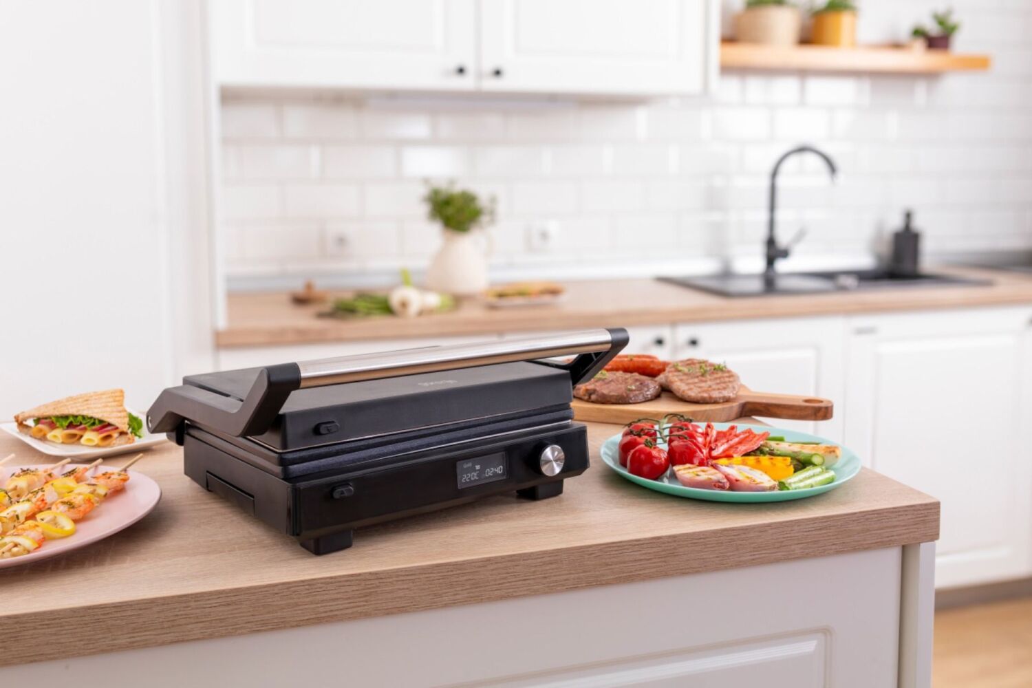 Гриль Gorenje GCG2000SDфото