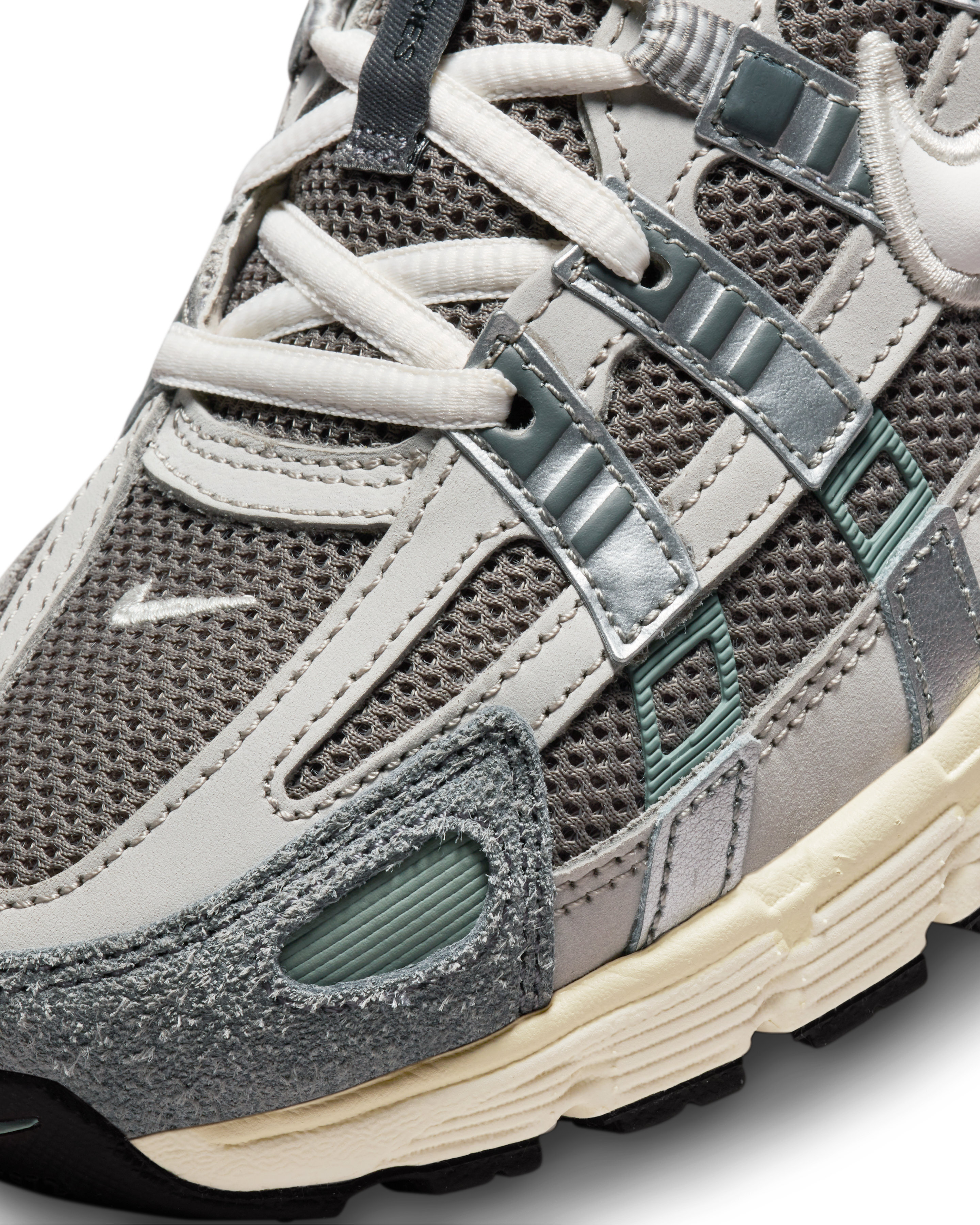 Кроссовки мужские Nike P-6000 FN7509-029 40 (7 US) серые фото 8