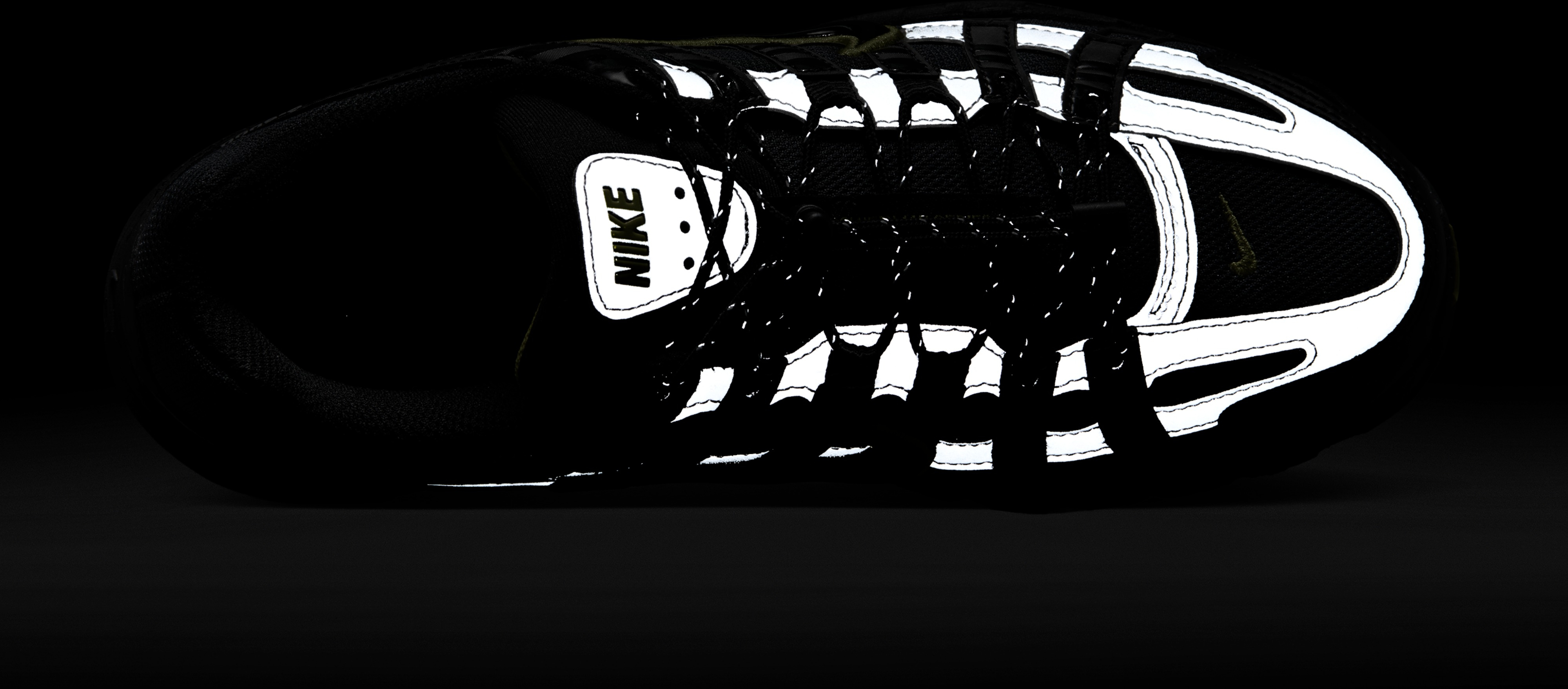 Кросівки жіночі Nike Wmns P-6000 FV0943-001 35.5 (5 US) чорніфото11