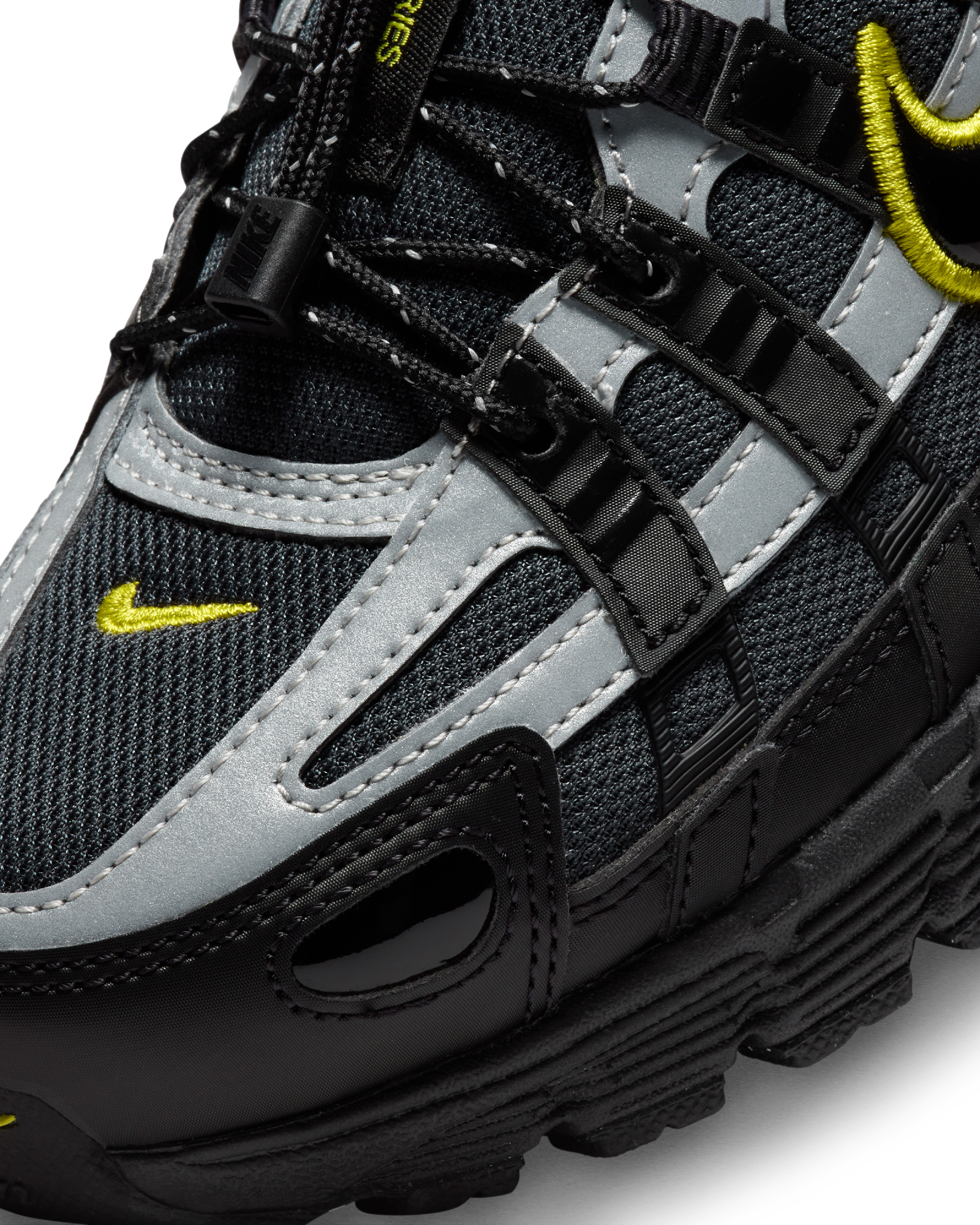 Кросівки жіночі Nike Wmns P-6000 FV0943-001 35.5 (5 US) чорніфото8