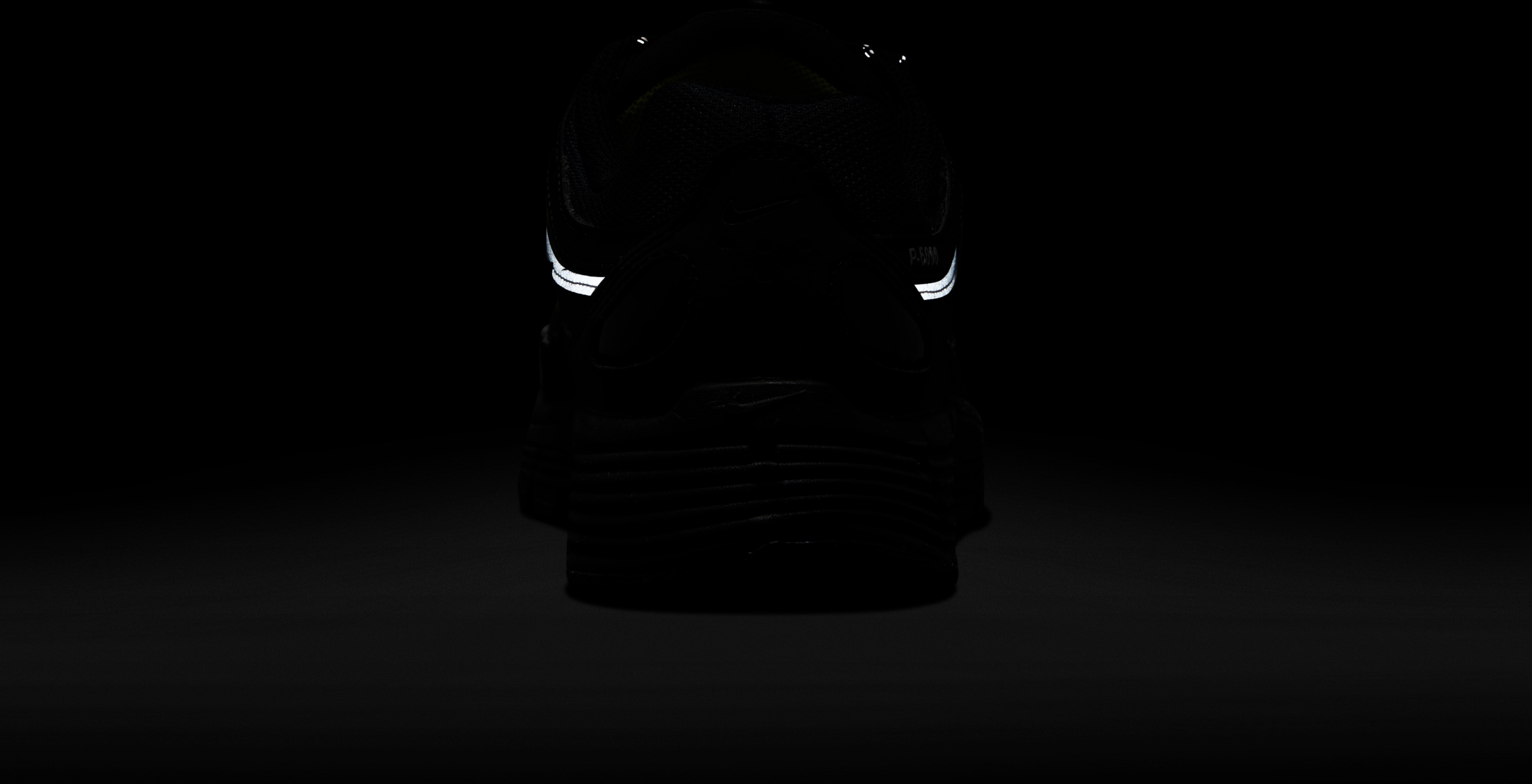 Кросівки жіночі Nike Wmns P-6000 FV0943-001 35.5 (5 US) чорніфото12