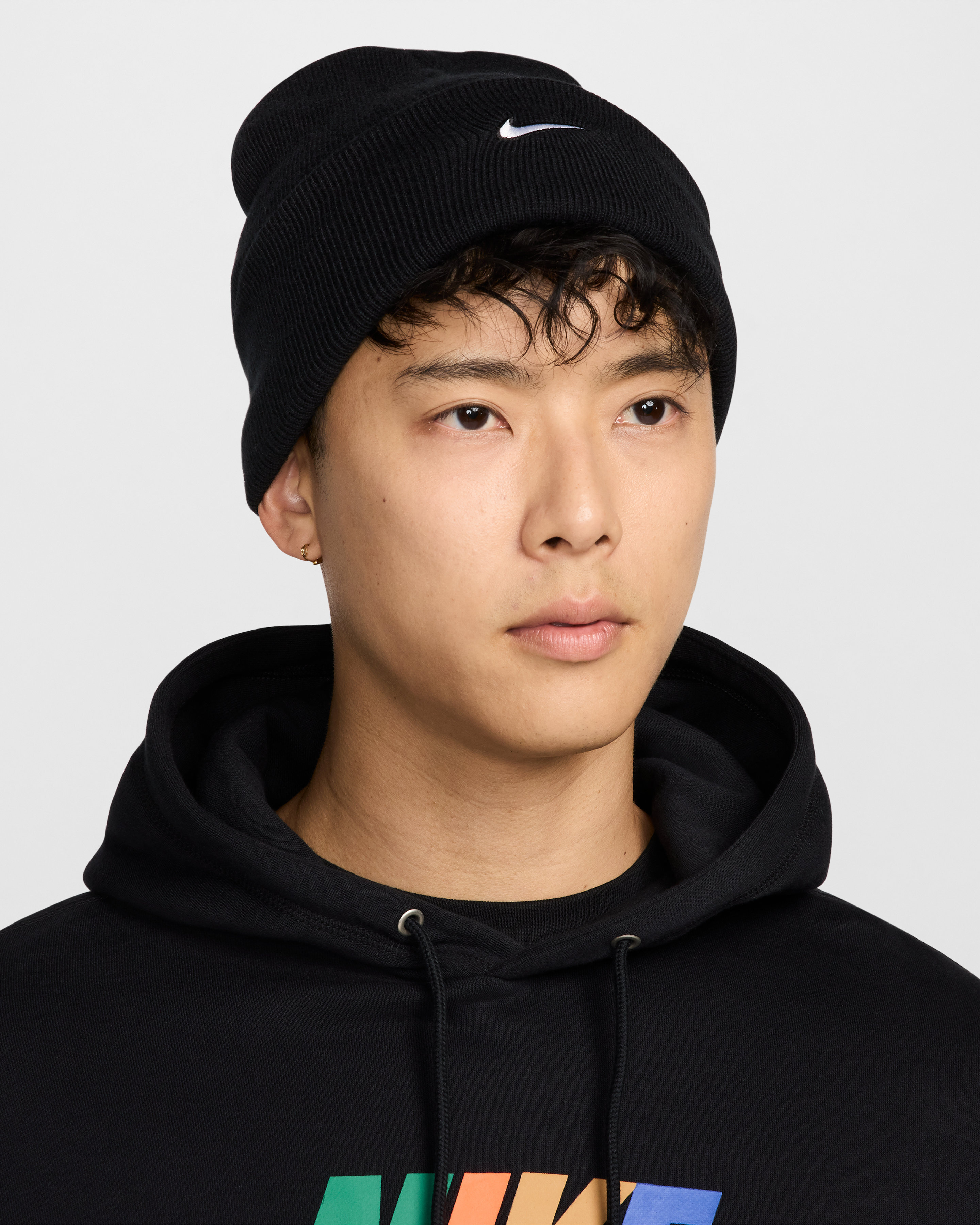 Шапка Nike U Nk Peak Beanie Tc Swsh F24 L HF0187-010 One size чорнафото
