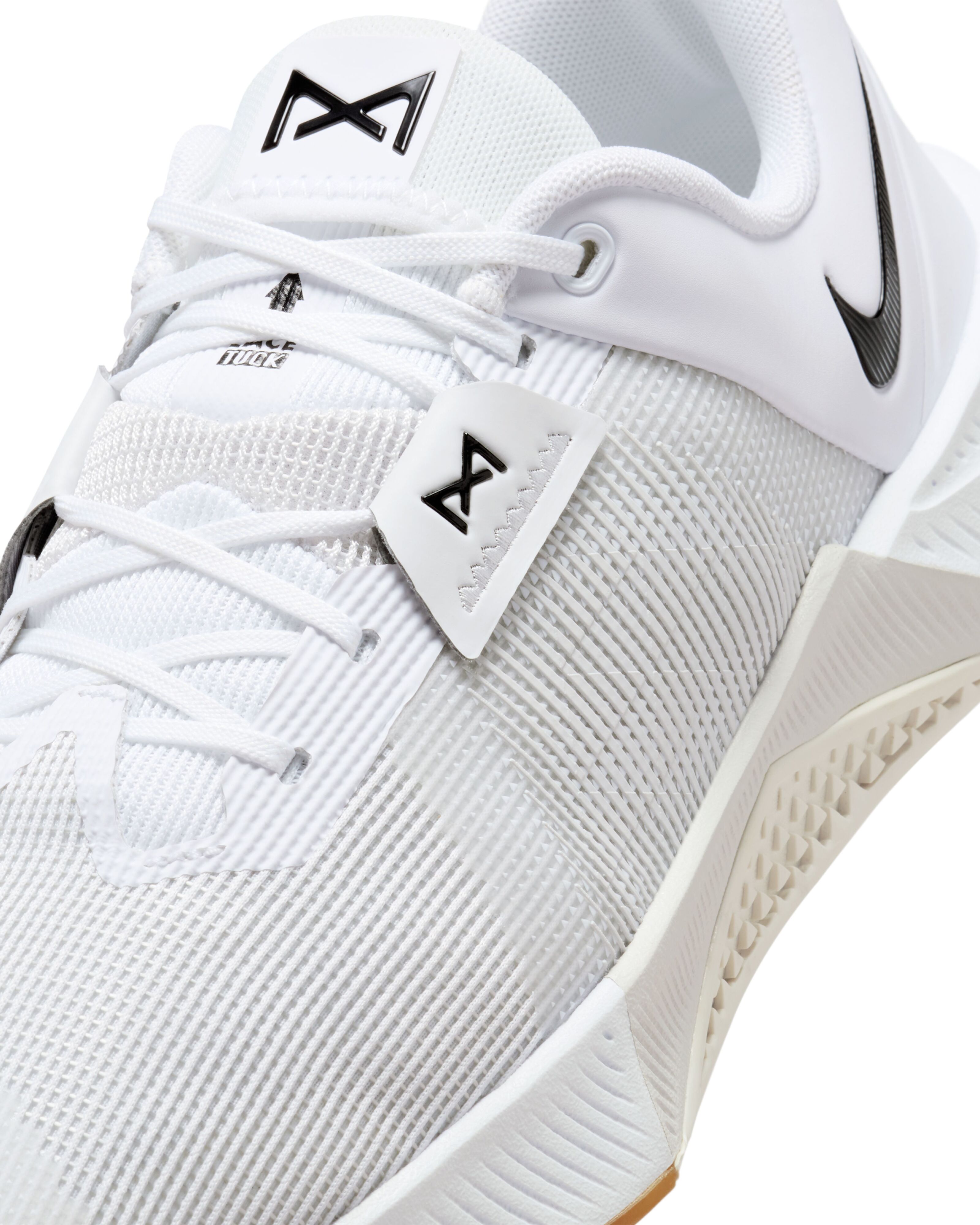 Кроссовки мужские Nike M Metcon 10 HJ1875-100 44 (10 US) белые фото 7