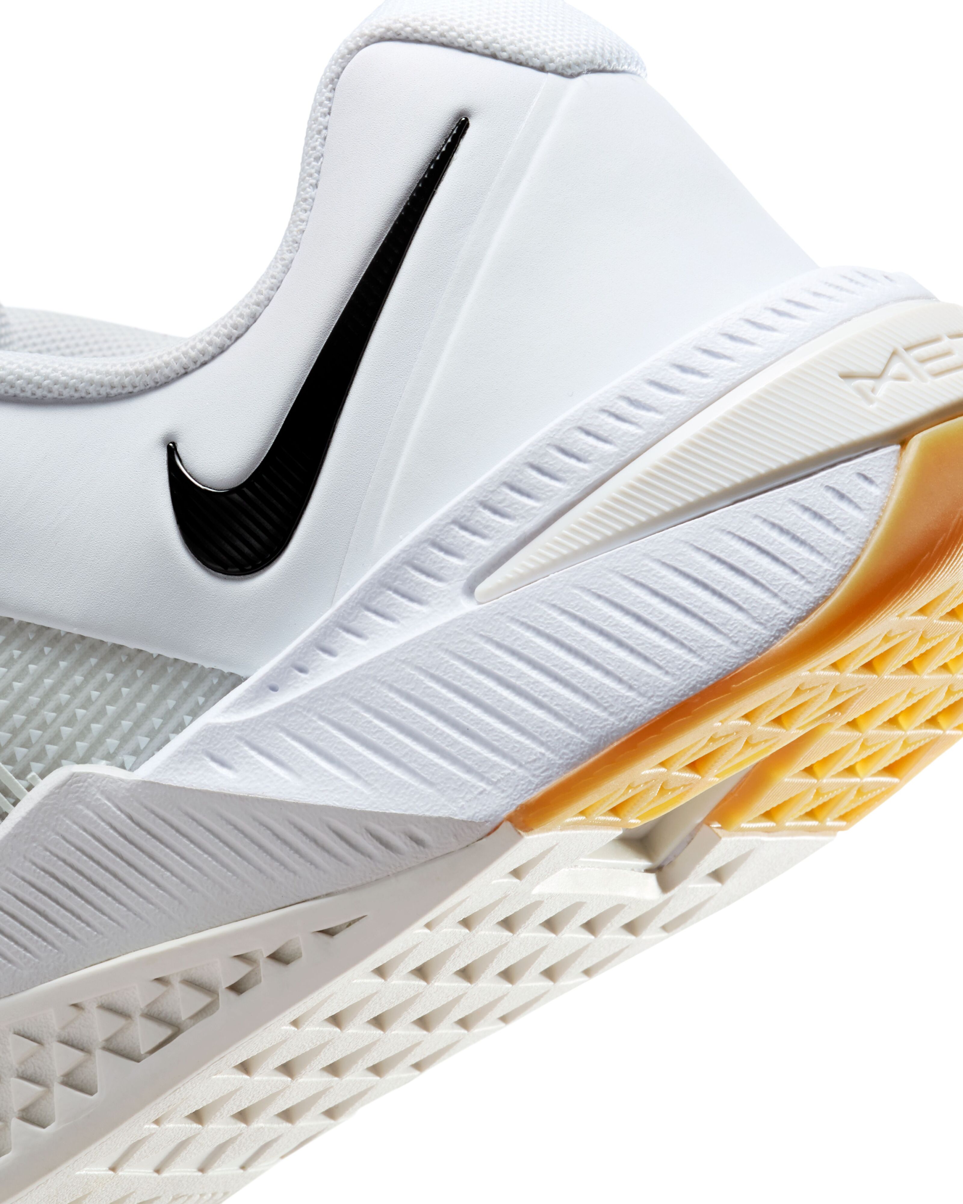 Кроссовки мужские Nike M Metcon 10 HJ1875-100 44 (10 US) белые фото 9