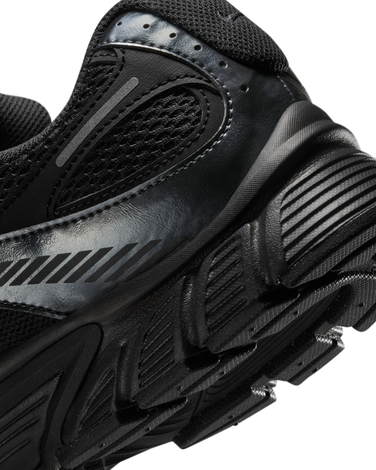 Кроссовки мужские Nike V5 RNR HJ5228-001 42.5 (9 US) черные фото