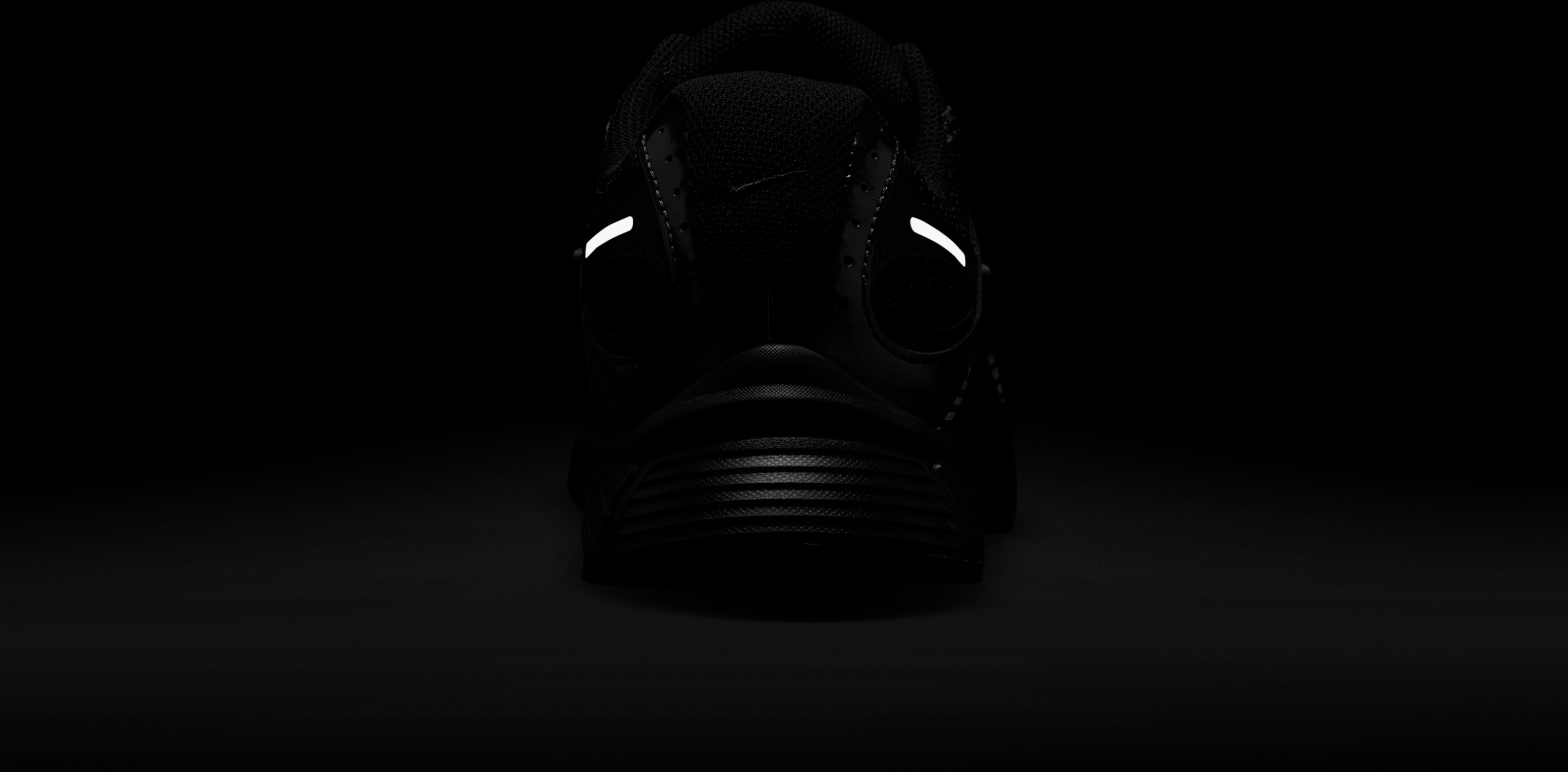 Кроссовки мужские Nike V5 RNR HJ5228-001 42.5 (9 US) черные фото 10