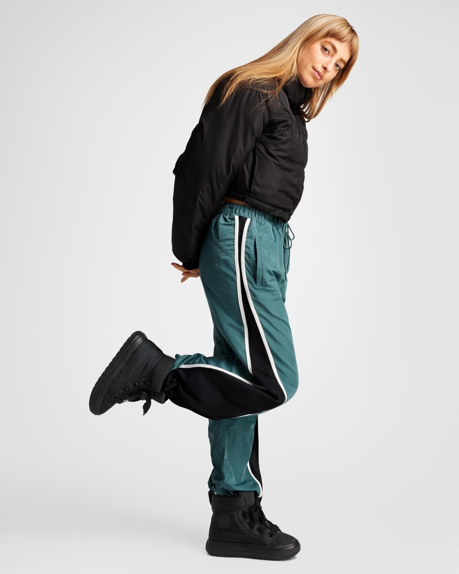 Черевики Converse Chuck Taylor All Star Elements Boot A12941C 35 (3 US) чорніфото9