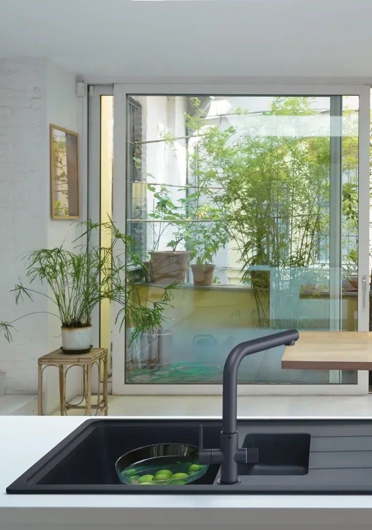 Змішувач Franke Lina L Clear Water 2.0, 254 мм, чорний матовий (120.0730.802)фото