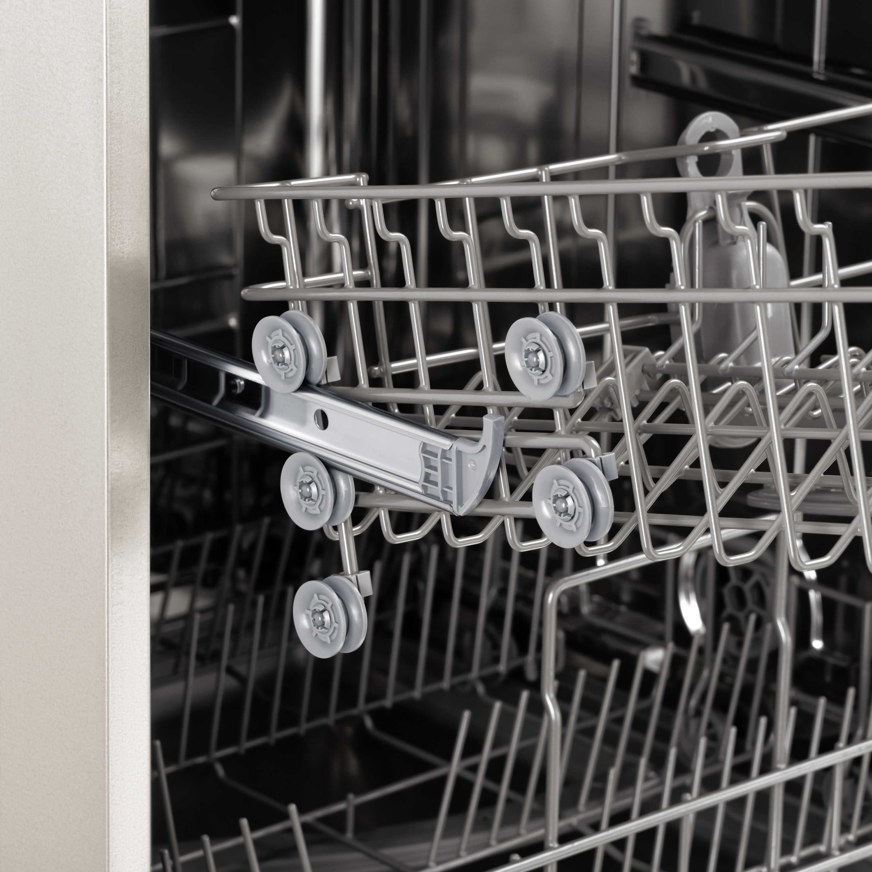 Посудомоечная машина ARDESTO DWMF-G606S фото 