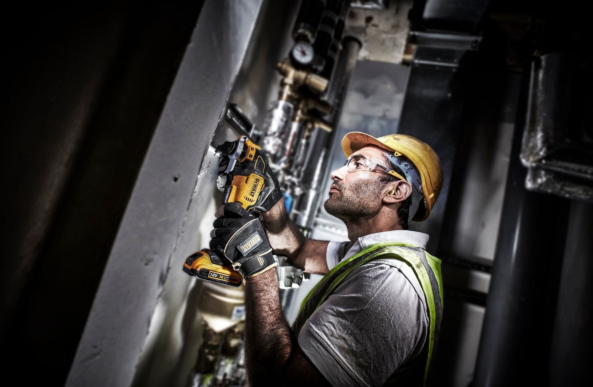 Многофункциональный инструмент аккумуляторный DeWalt 18В XR Li-lon, бесщеточный, без АКБ и ЗУ (DCS356NT) фото 